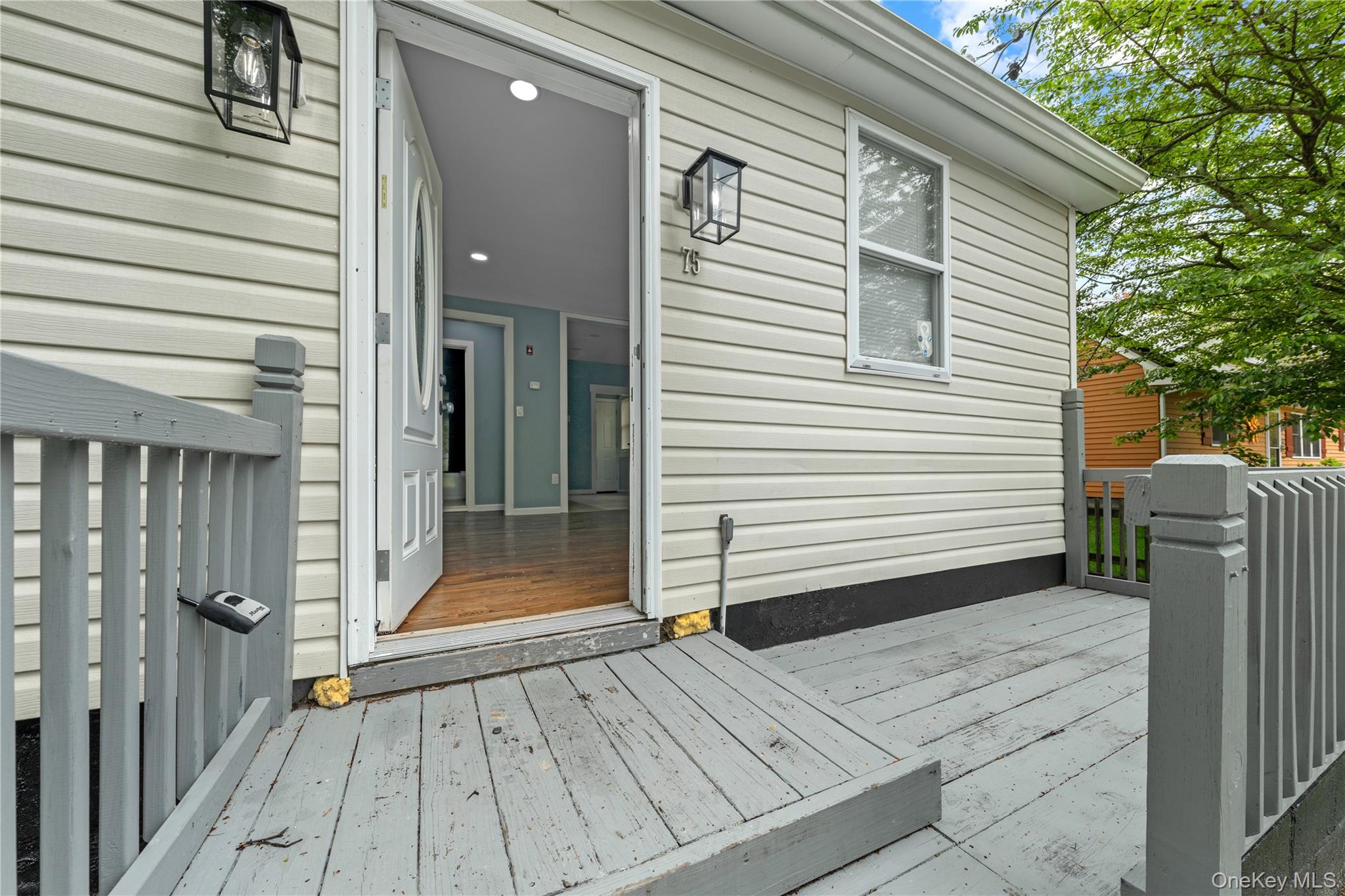 #5 photo, 75 Cypress Drive, サフォーク郡 Mastic Beach , NY 11951