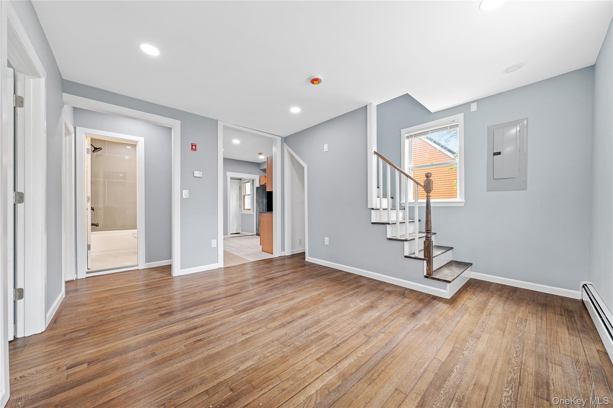 #6 photo, 75 Cypress Drive, サフォーク郡 Mastic Beach , NY 11951