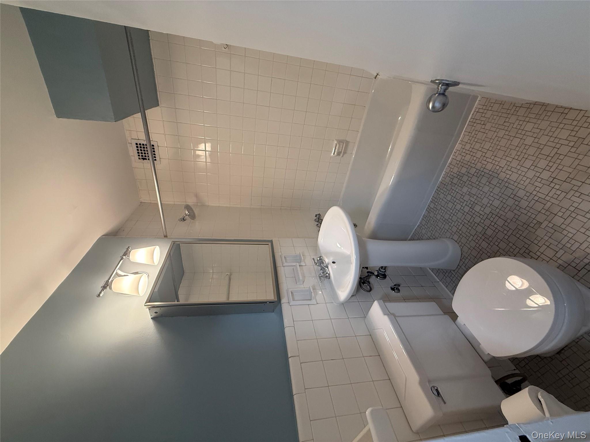 #10 photo, 220-55 46th Avenue, Bayside , NY 11361