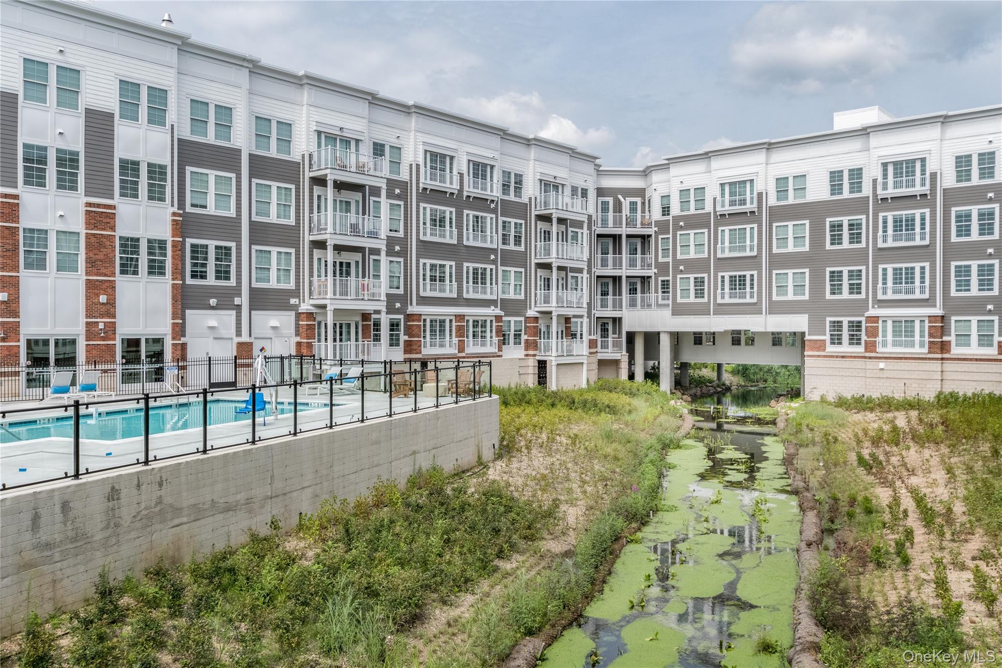 #8 photo, 75 E Hoffman Avenue, Lindenhurst , NY 11757