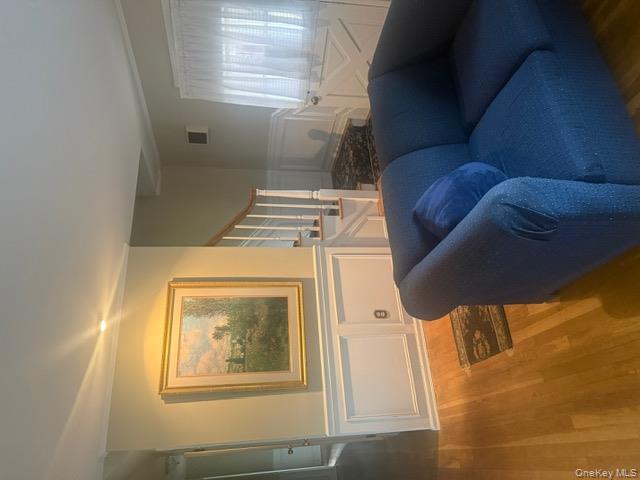 #10 photo, 18 Beaverhill Lane, Huntington , NY 11743