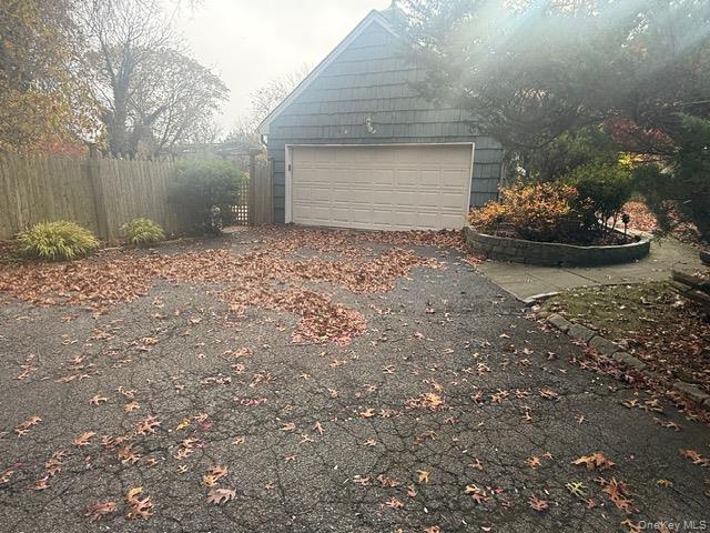 #2 photo, 18 Beaverhill Lane, Huntington , NY 11743