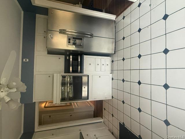 #4 photo, 18 Beaverhill Lane, Huntington , NY 11743