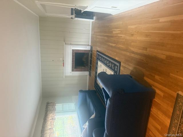 #8 photo, 18 Beaverhill Lane, Huntington , NY 11743