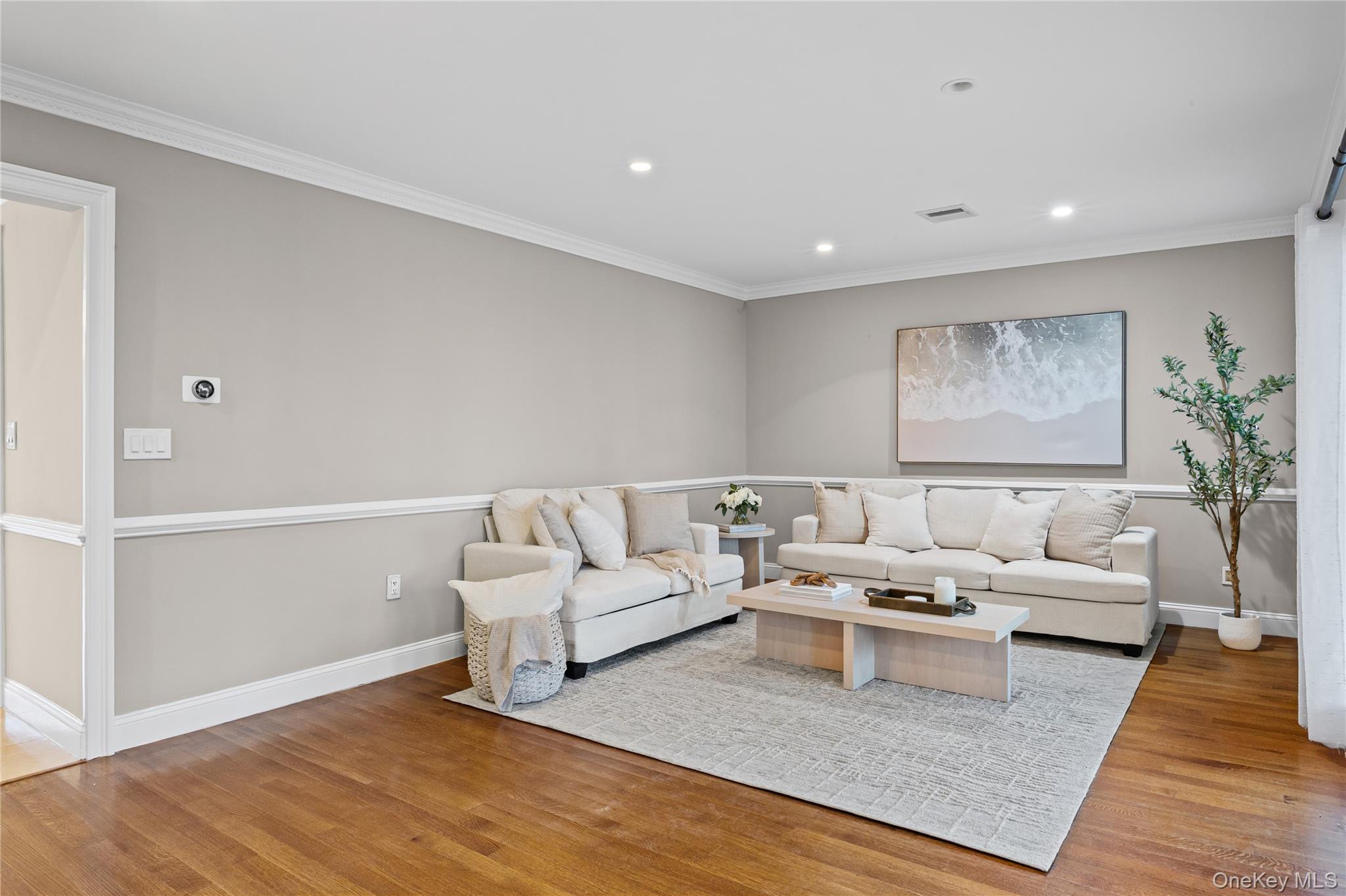 #12 photo, 709 Demott Court, Westbury , NY 11590