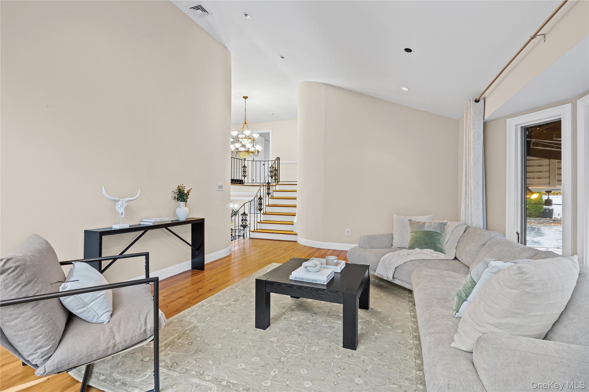 #15 photo, 709 Demott Court, Westbury , NY 11590