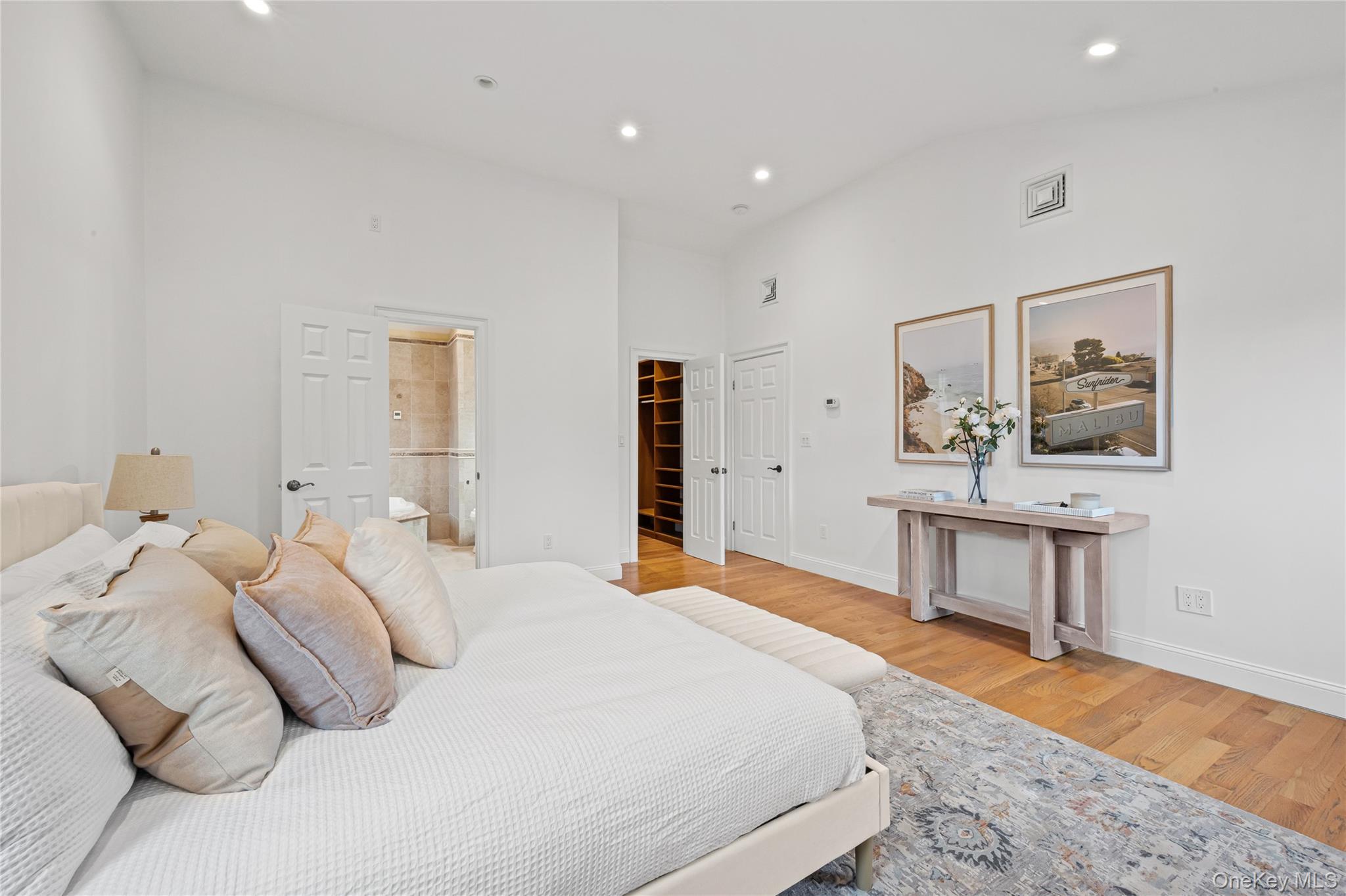 #16 photo, 709 Demott Court, Westbury , NY 11590