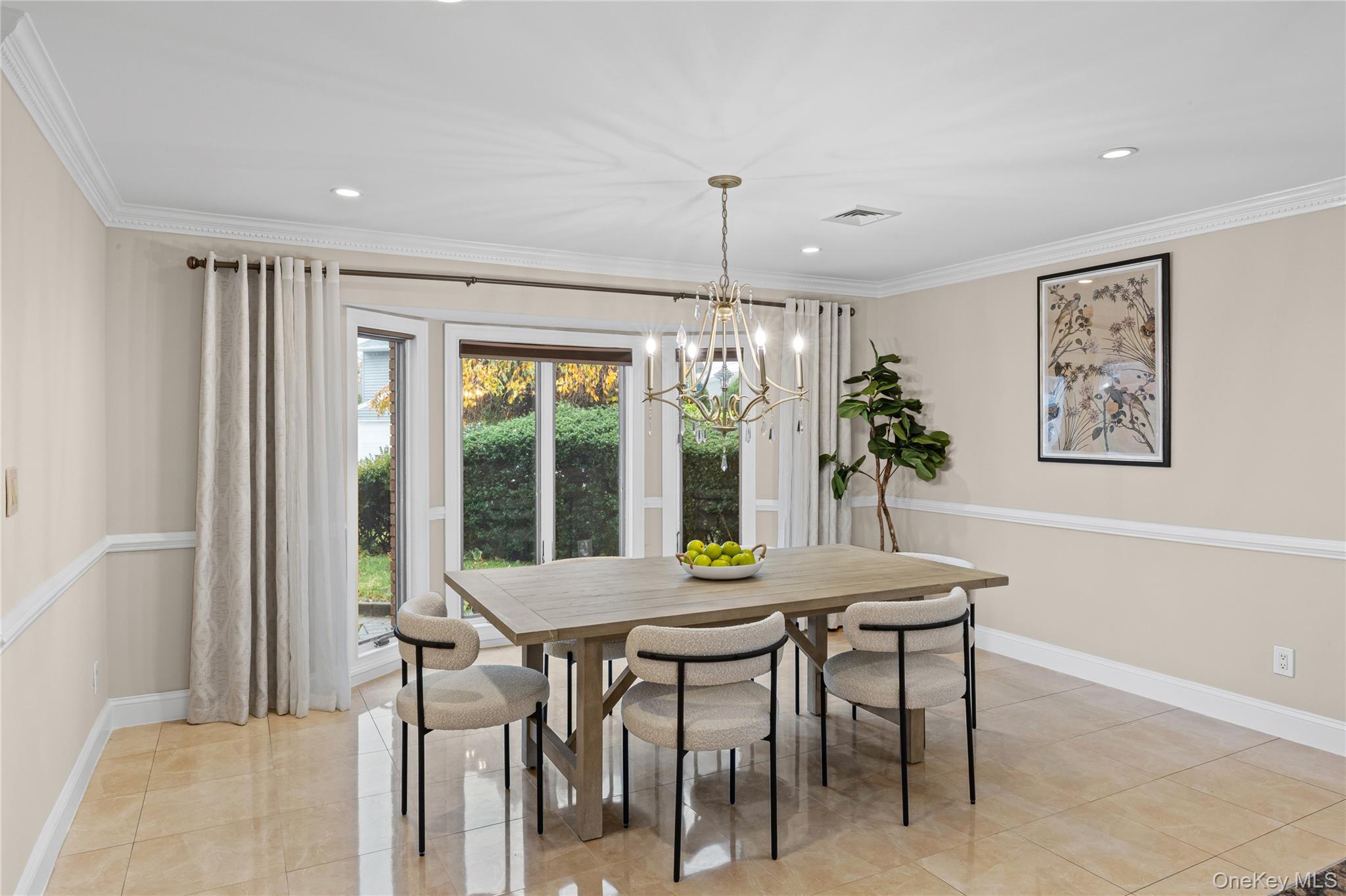 #8 photo, 709 Demott Court, Westbury , NY 11590