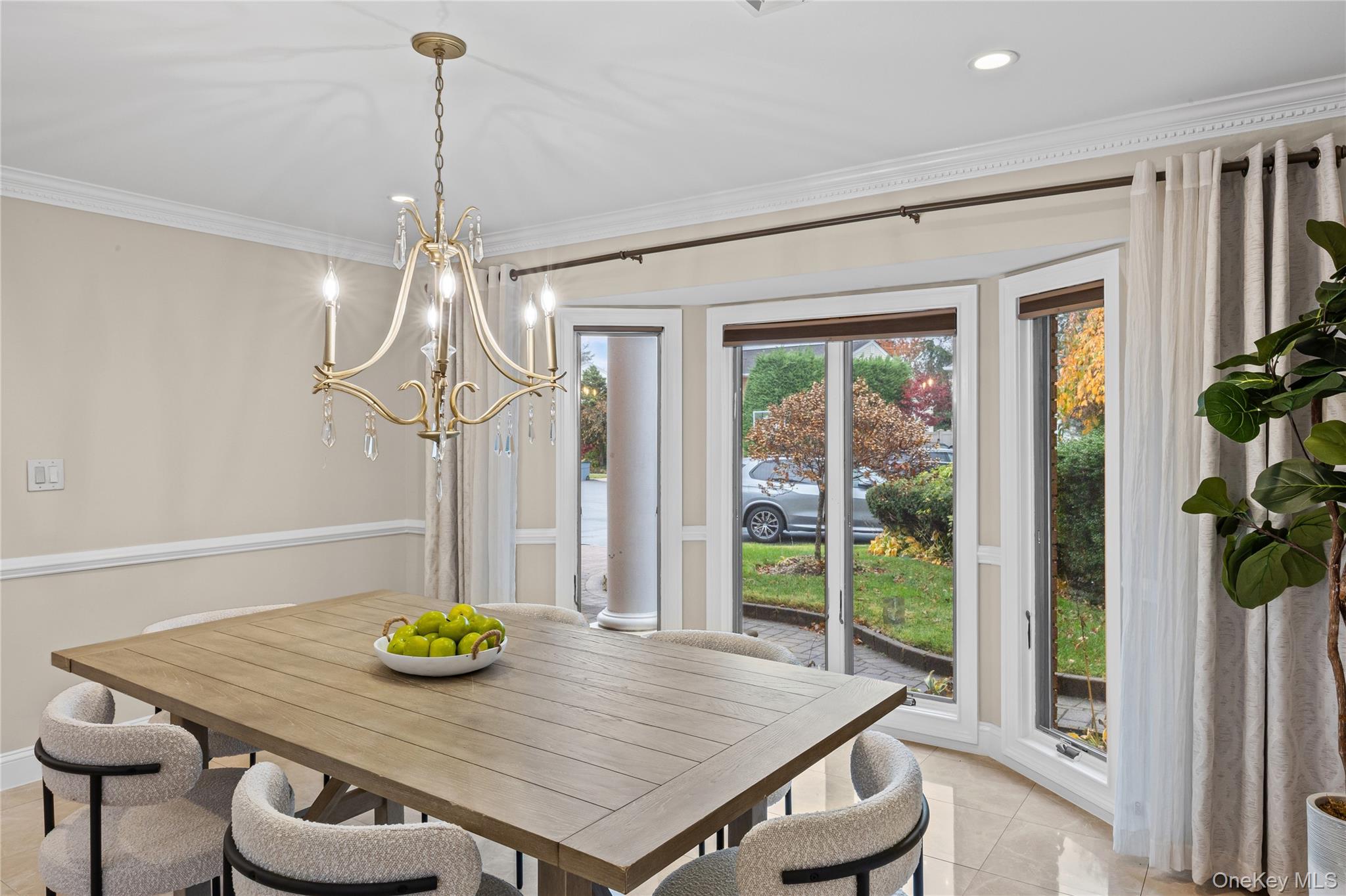 #9 photo, 709 Demott Court, Westbury , NY 11590