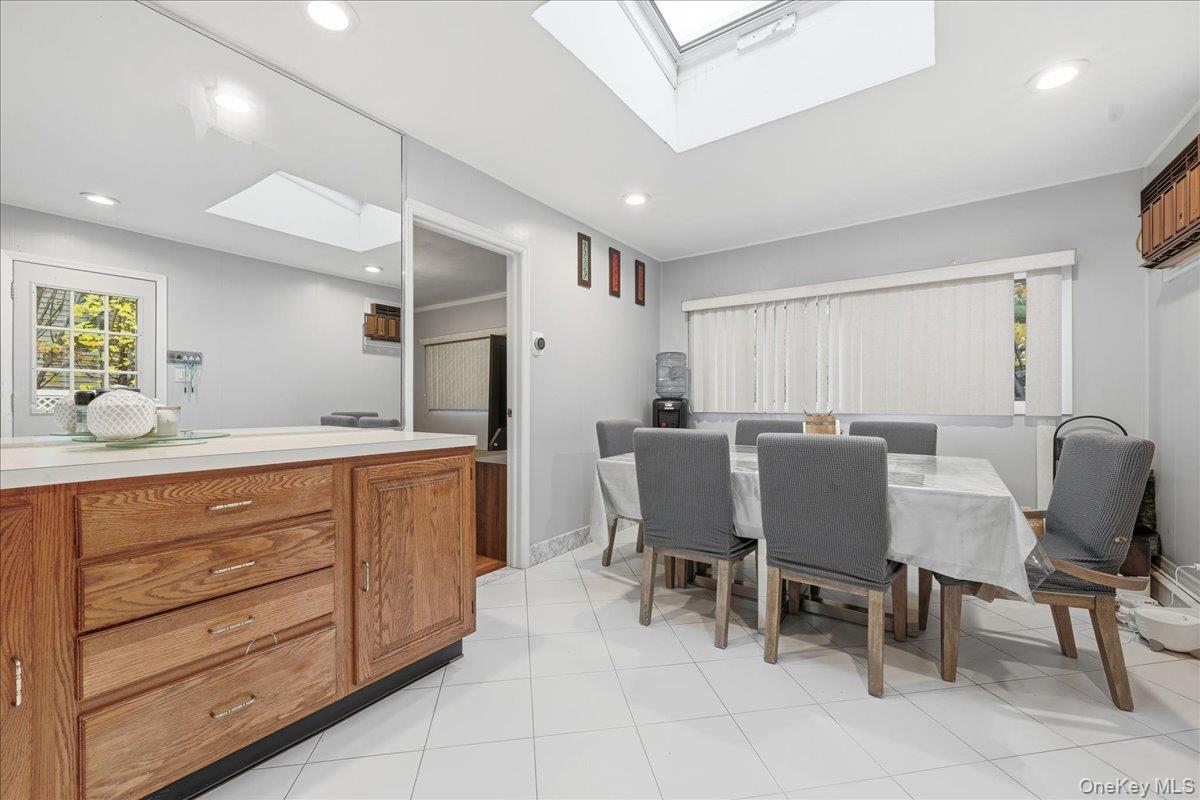 #11 photo, 120 Bruce Terrace, Carle Place , NY 11501