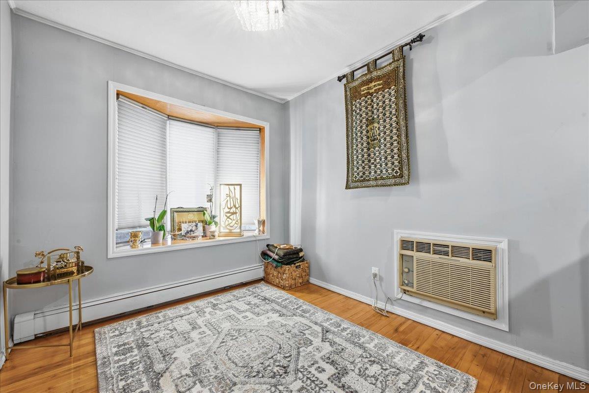 #7 photo, 120 Bruce Terrace, Carle Place , NY 11501