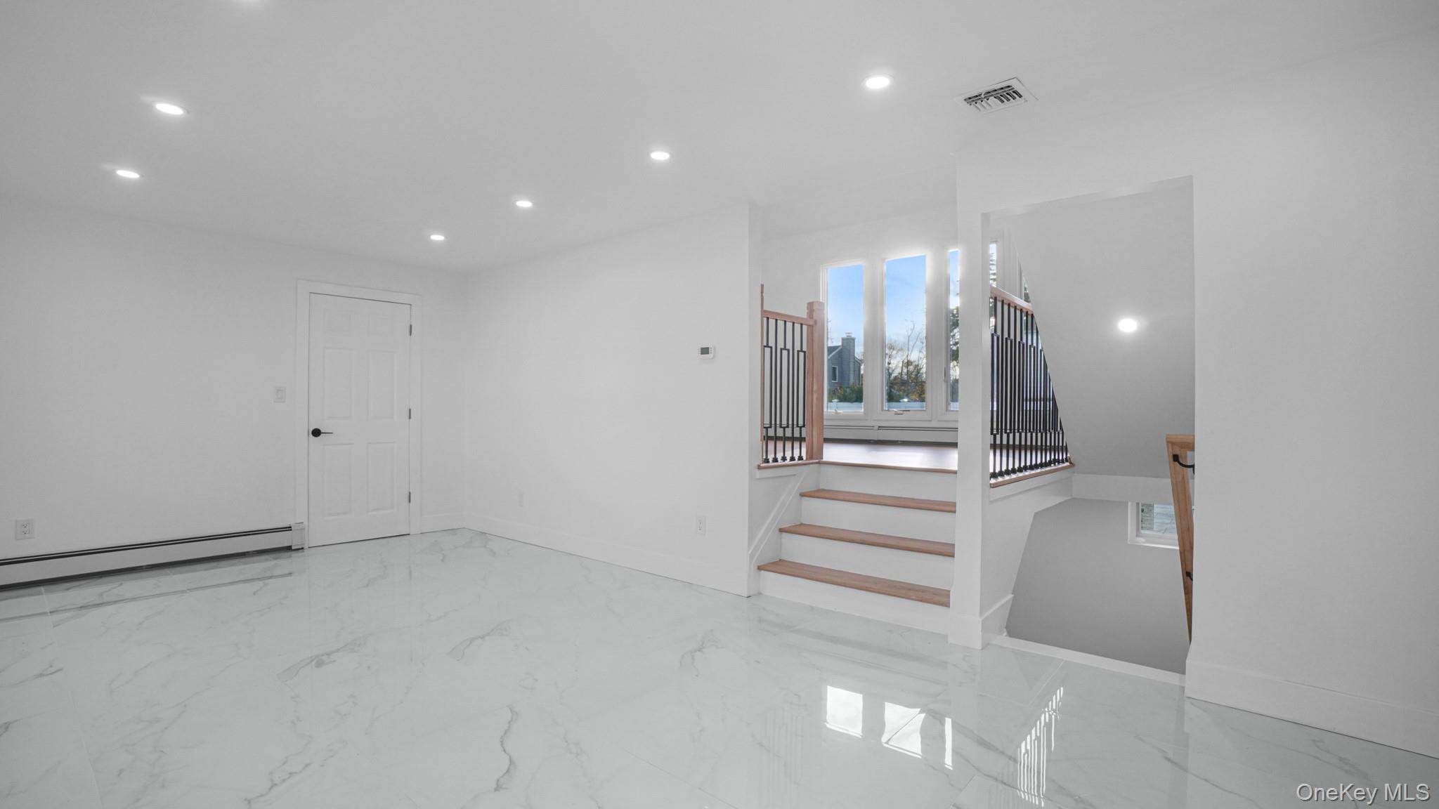 #13 photo, 300 W 21st Street, Deer Park , NY 11729