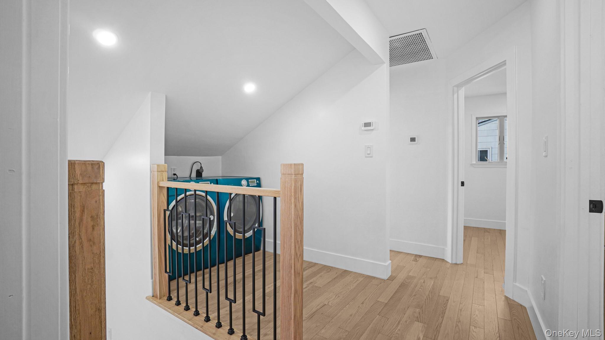 #17 photo, 300 W 21st Street, Deer Park , NY 11729