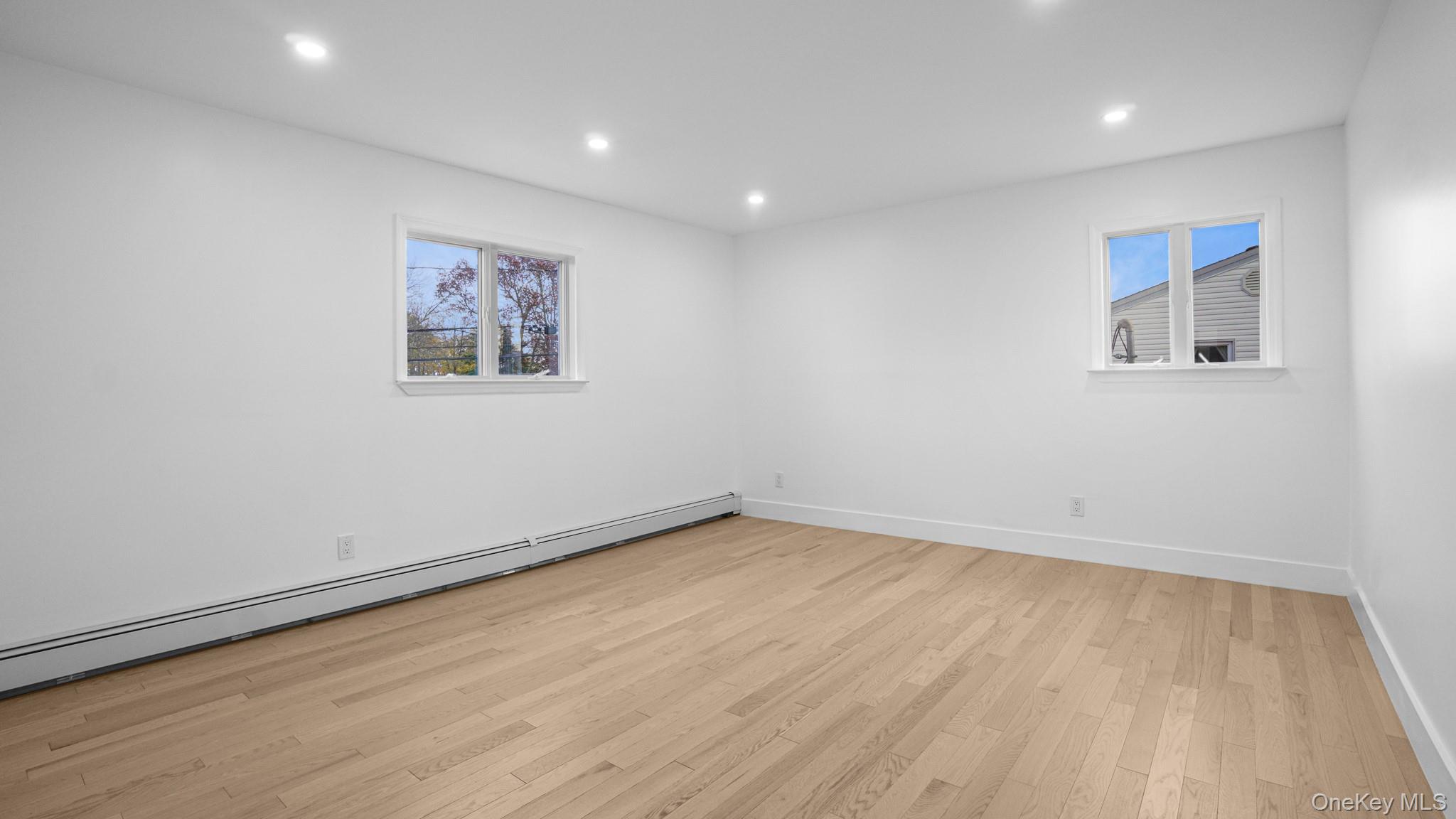 #18 photo, 300 W 21st Street, Deer Park , NY 11729