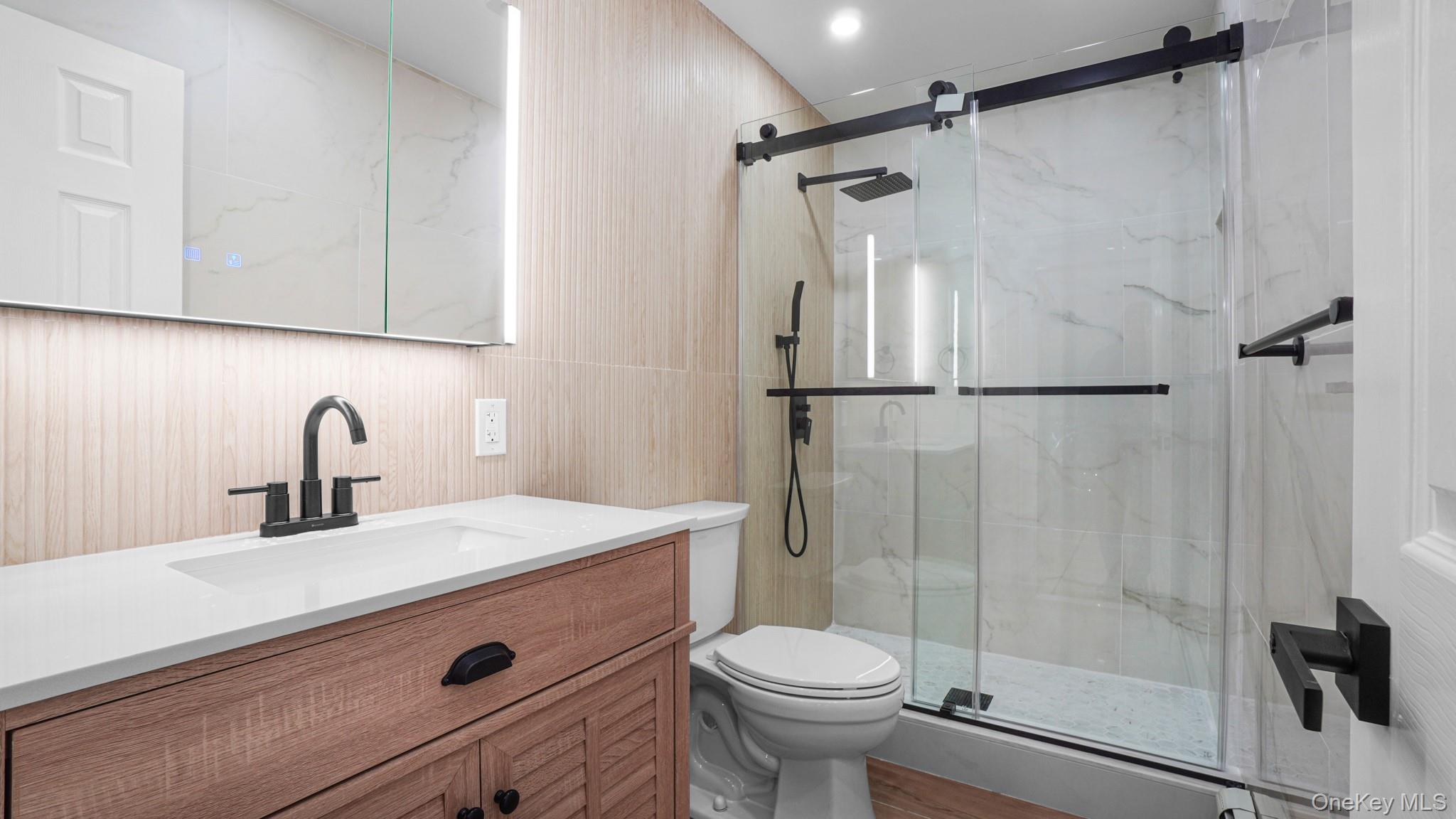 #19 photo, 300 W 21st Street, Deer Park , NY 11729