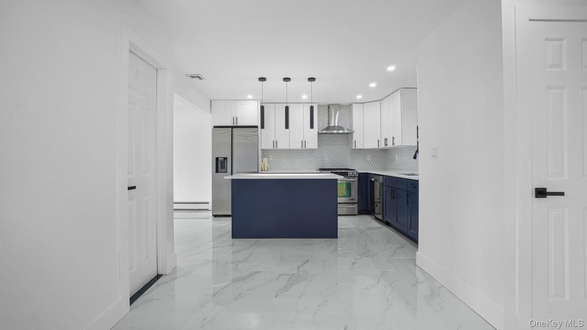 #8 photo, 300 W 21st Street, Deer Park , NY 11729