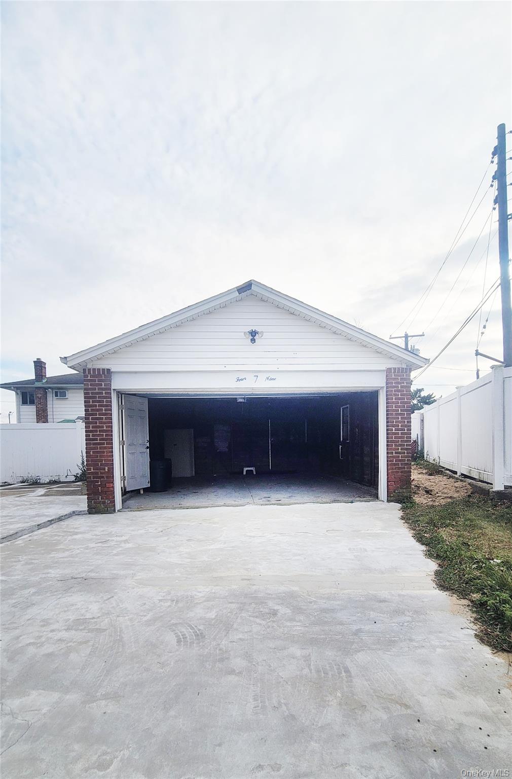 #20 photo, 469 River Street, Oceanside , NY 11572