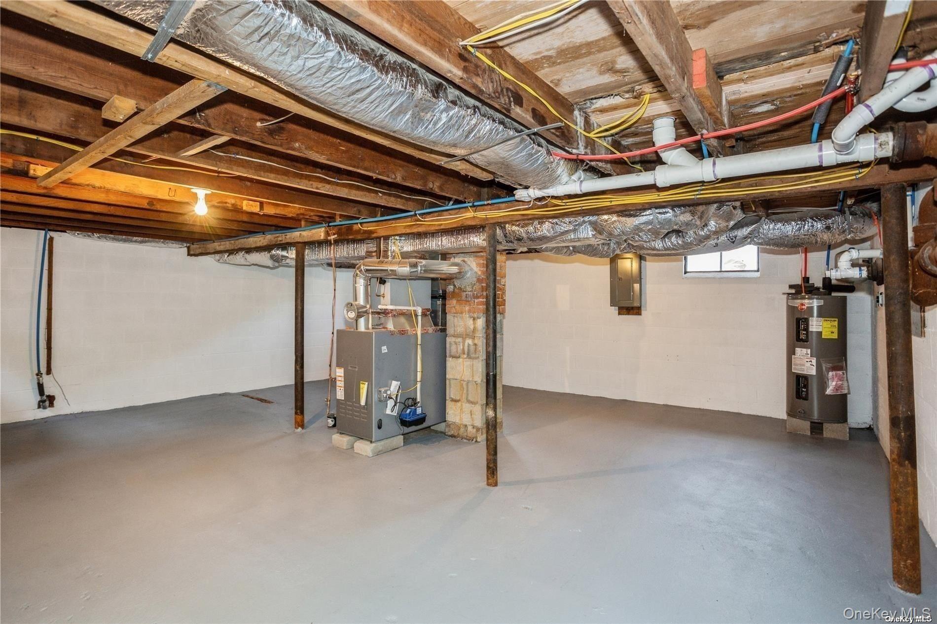 #20 photo, 1075 Waverly Avenue, サフォーク郡 Holtsville , NY 11742