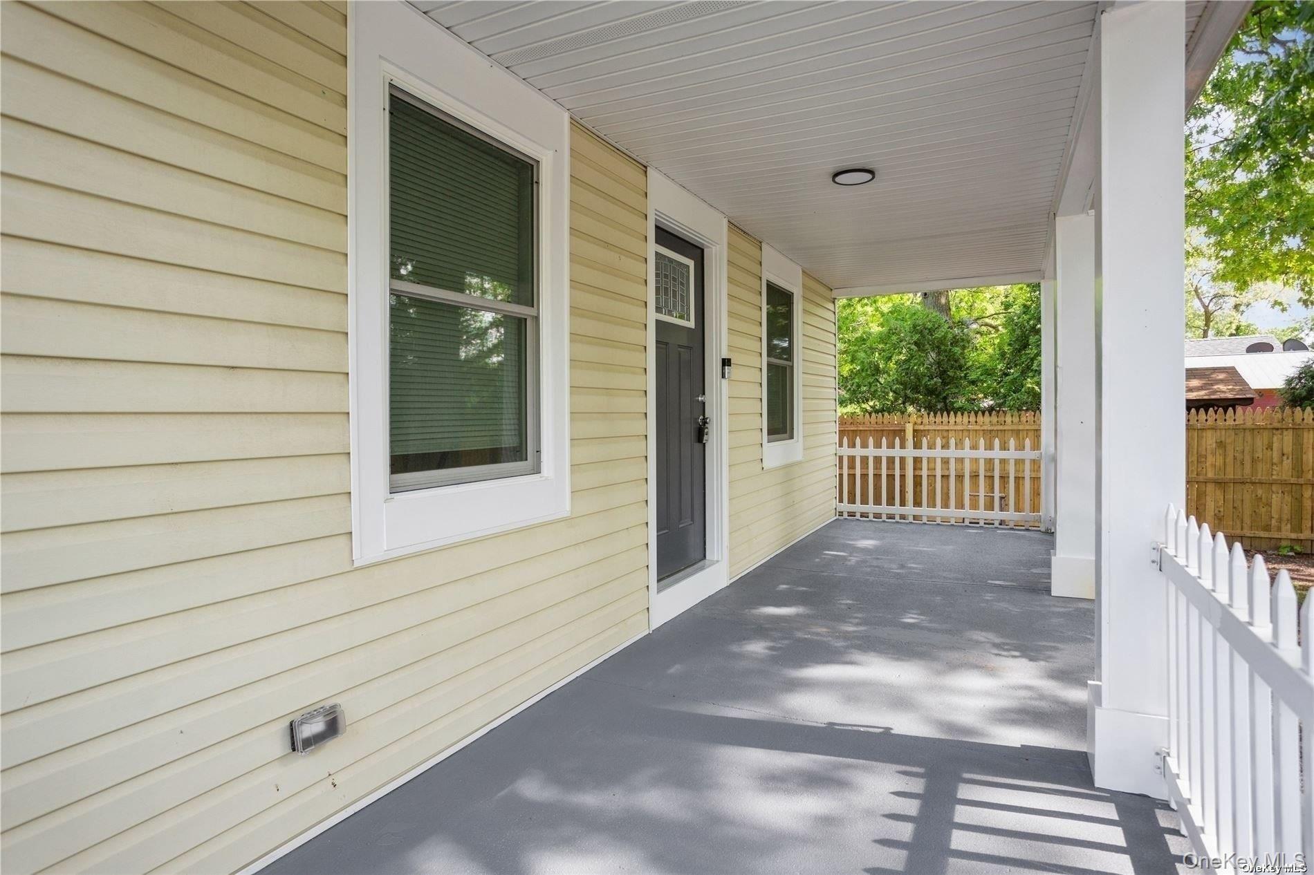 #4 photo, 1075 Waverly Avenue, サフォーク郡 Holtsville , NY 11742