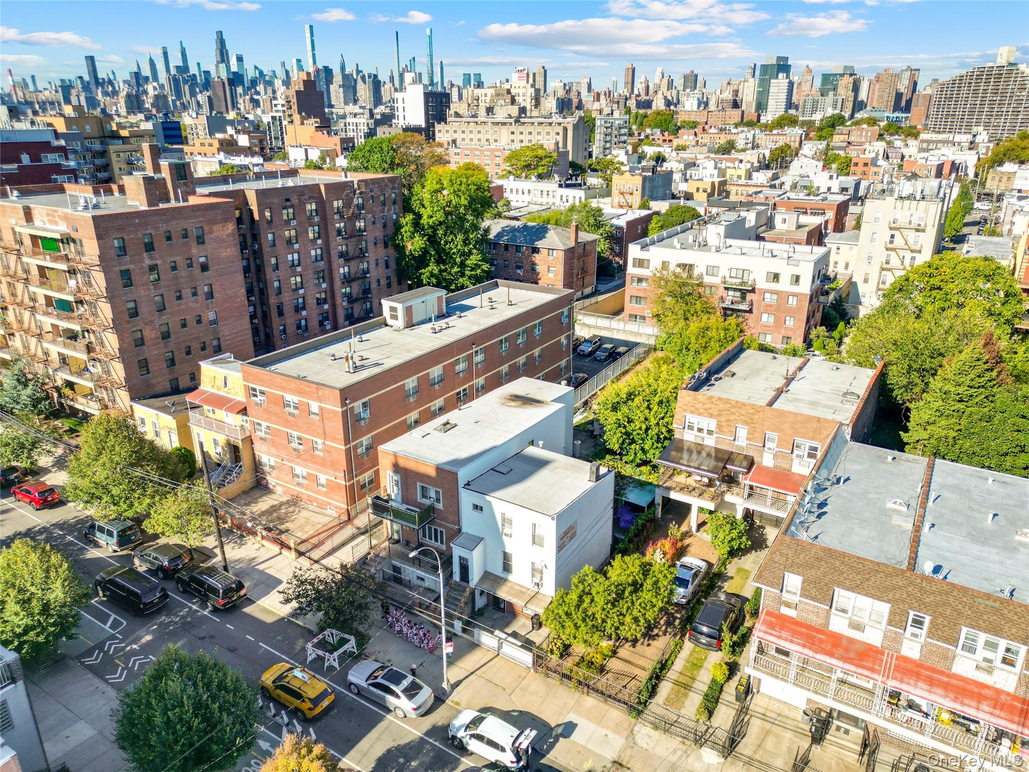 #4 photo, 25-14 Crescent Street, Astoria , NY 11102