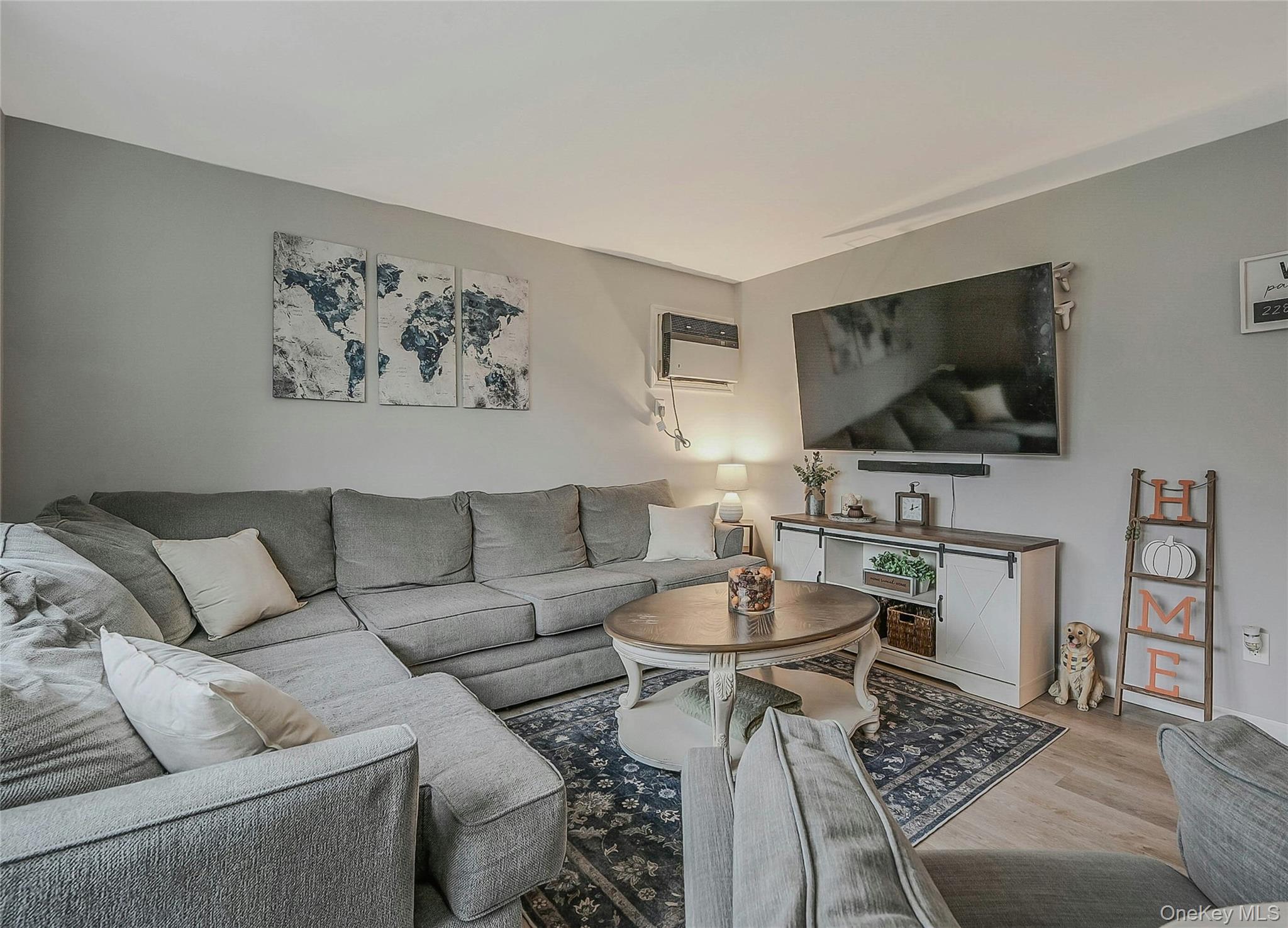 #5 photo, 425 Blue Point Road, サフォーク郡 Farmingville , NY 11738