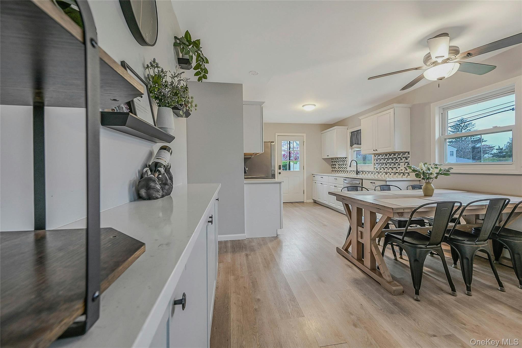 #7 photo, 425 Blue Point Road, サフォーク郡 Farmingville , NY 11738