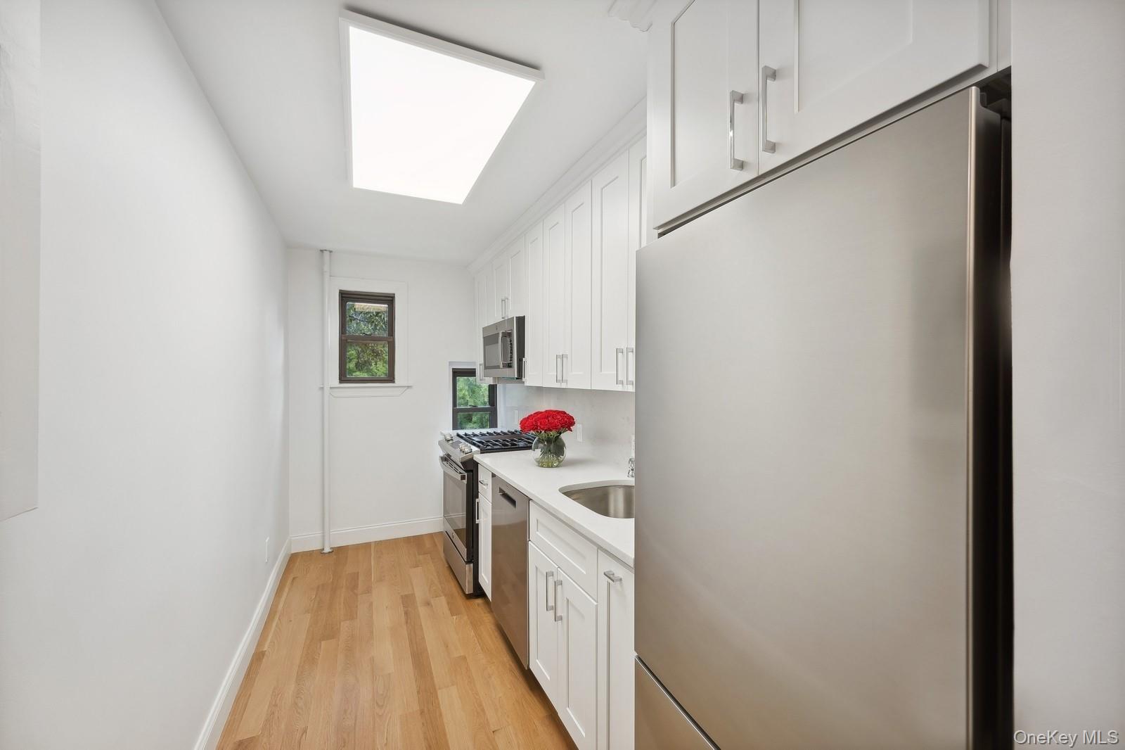 #2 photo, 18 Palmer Avenue, Bronxville , NY 10708