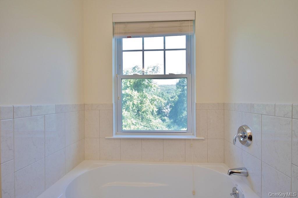 #17 photo, 11 Revolution Road, Cold Spring , NY 10516