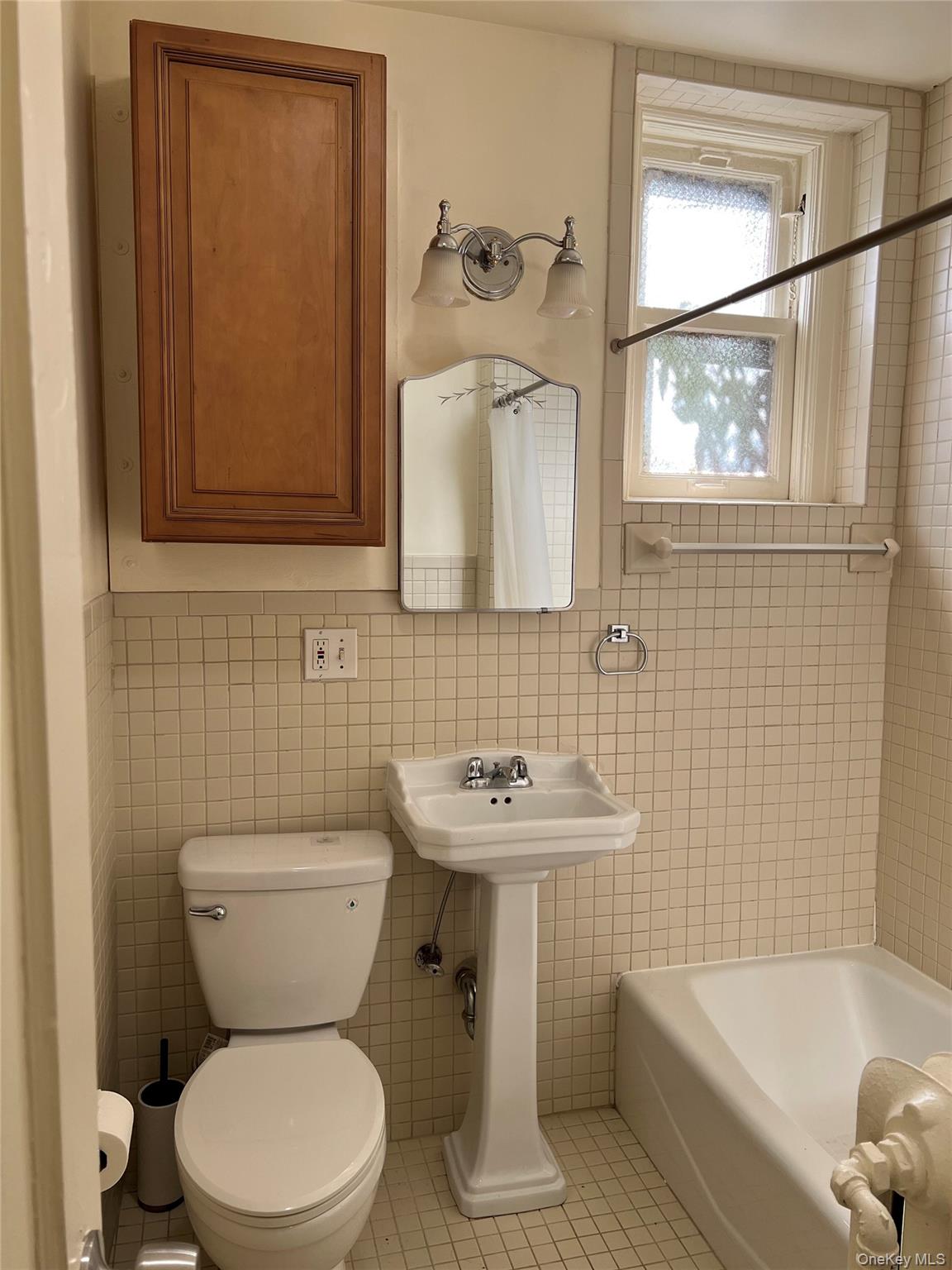 #6 photo, 3461 Irwin Avenue, Bronx , NY 10463