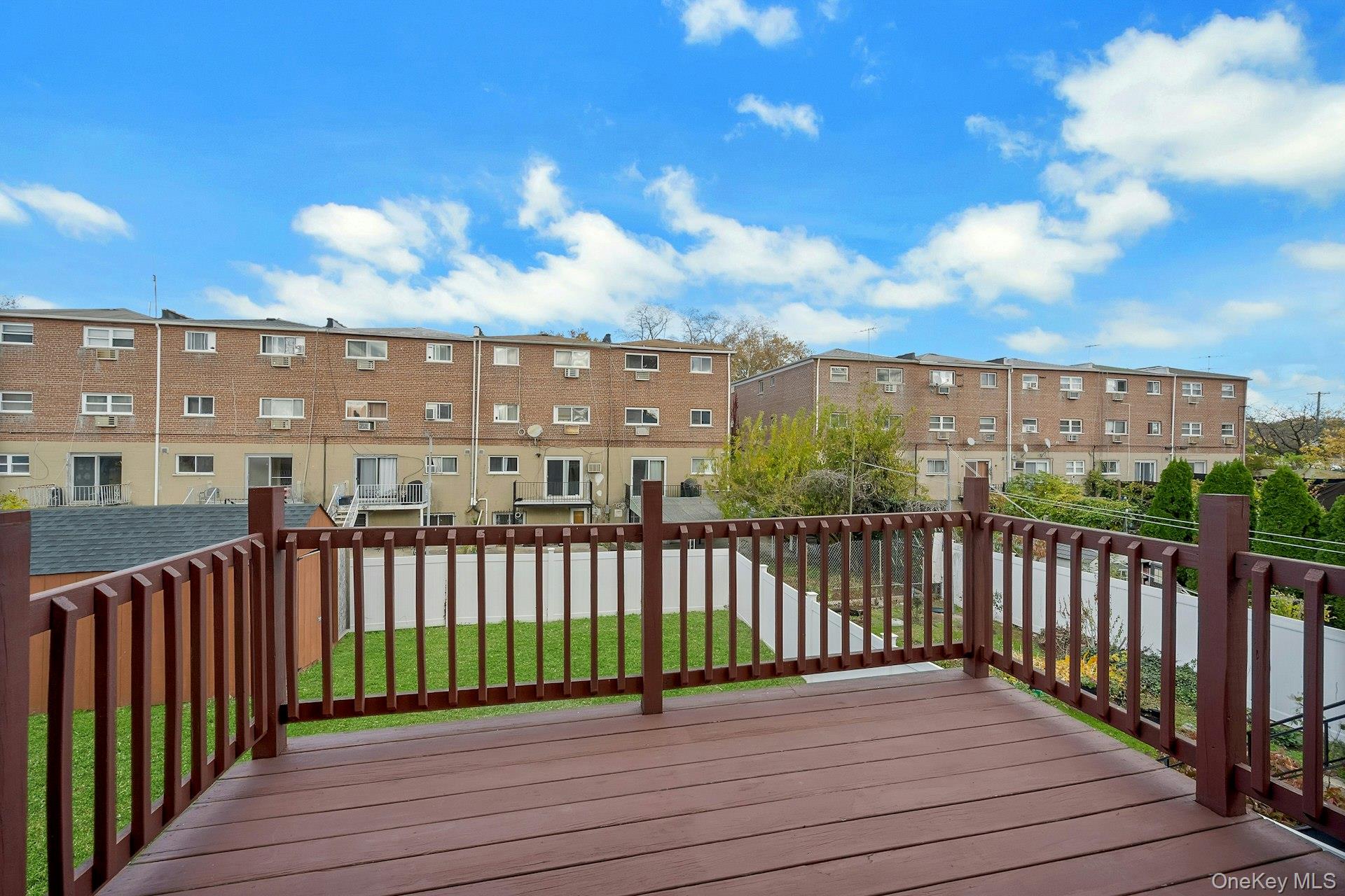 #13 photo, 820 Hollywood Avenue, Bronx , NY 10465