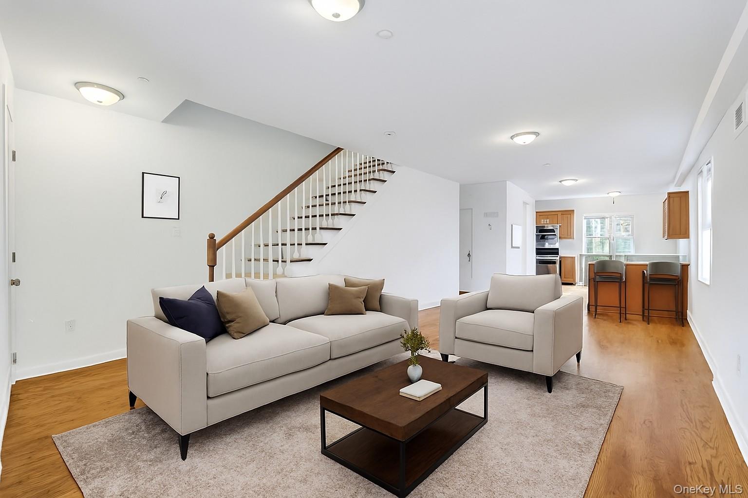 #6 photo, 820 Hollywood Avenue, Bronx , NY 10465