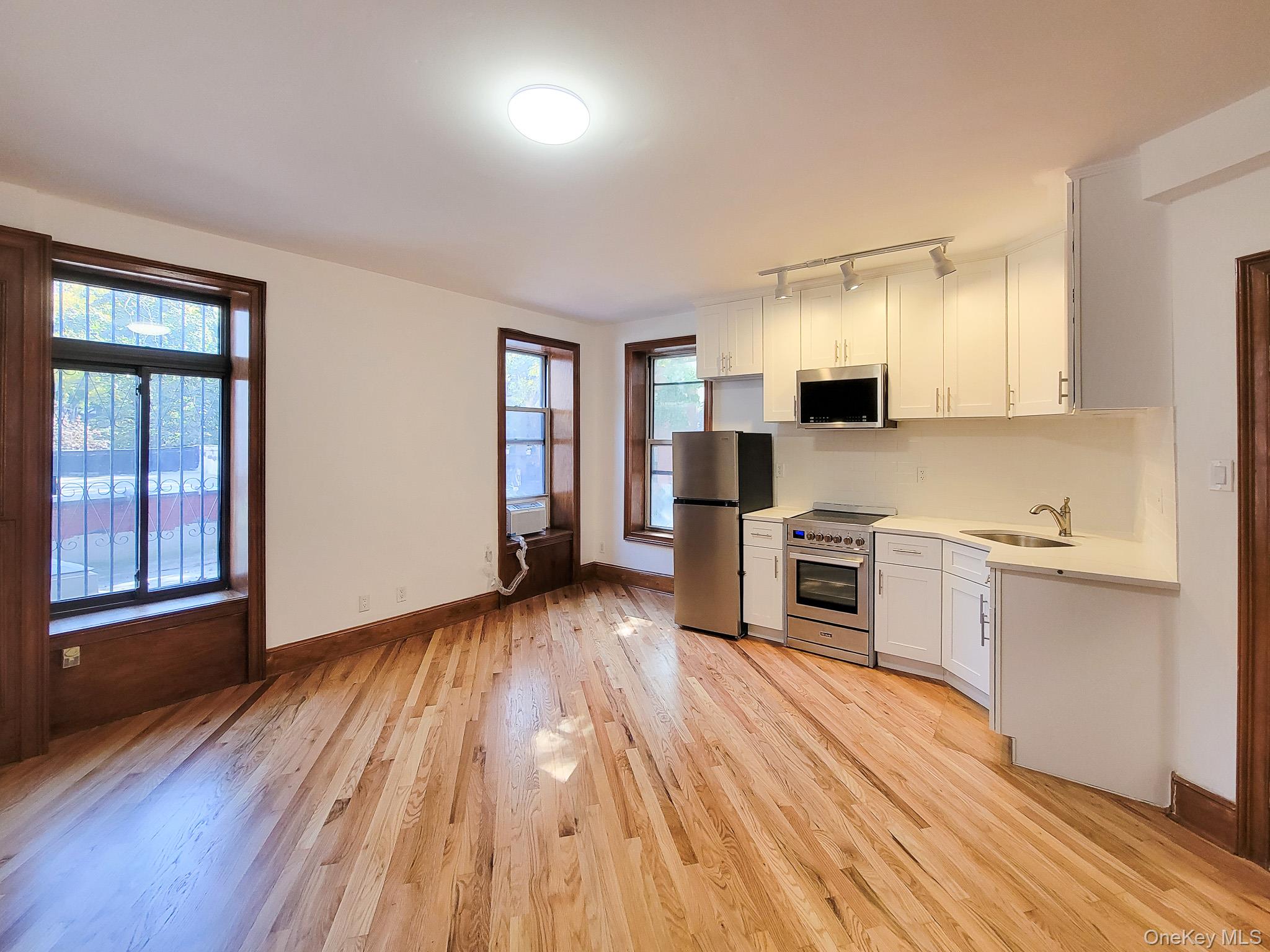 #14 photo, 385 6th Avenue, Brooklyn , NY 11215