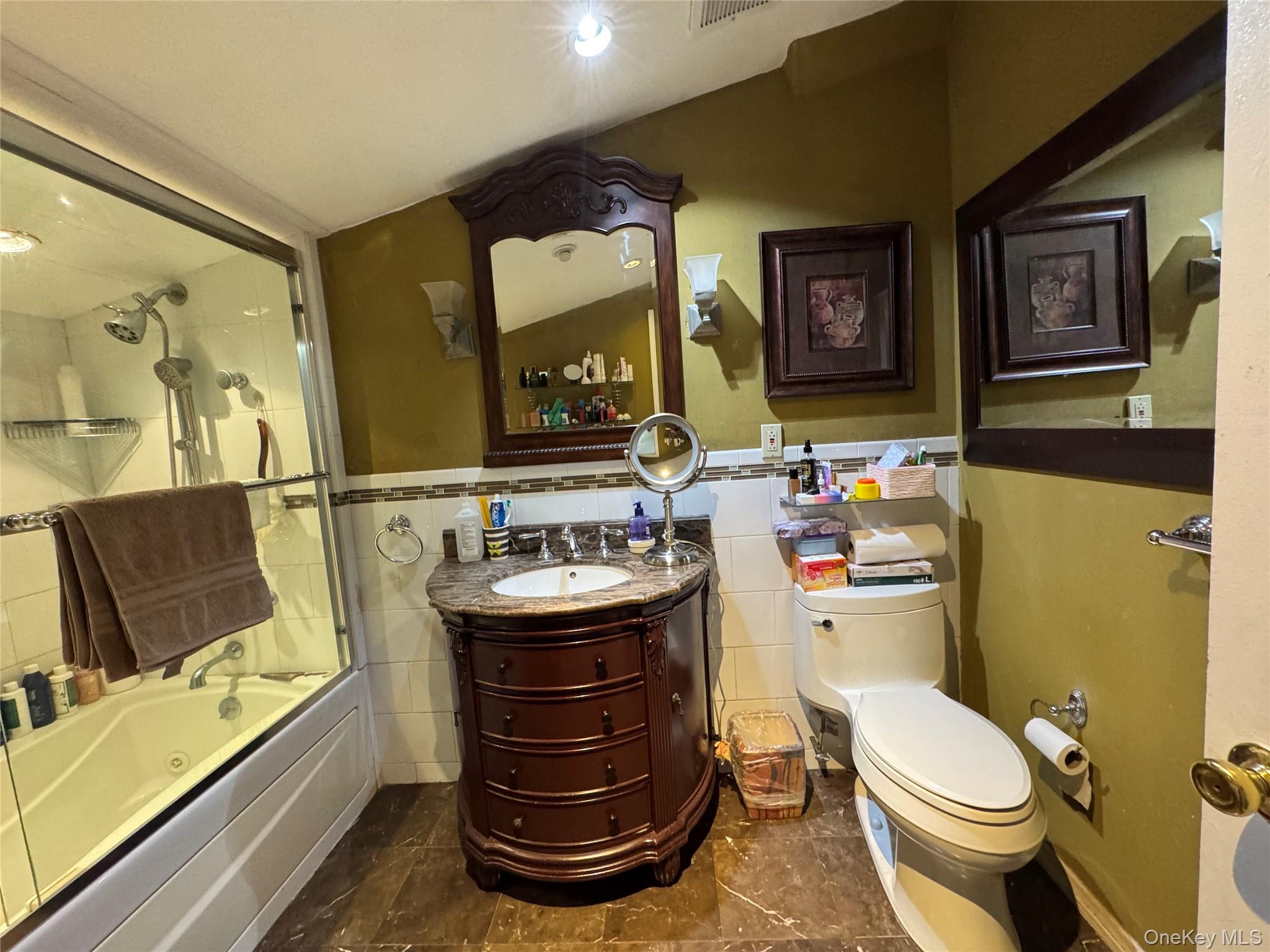 #12 photo, 9 Harper Court, 브롱크스 Bronx , NY 10466