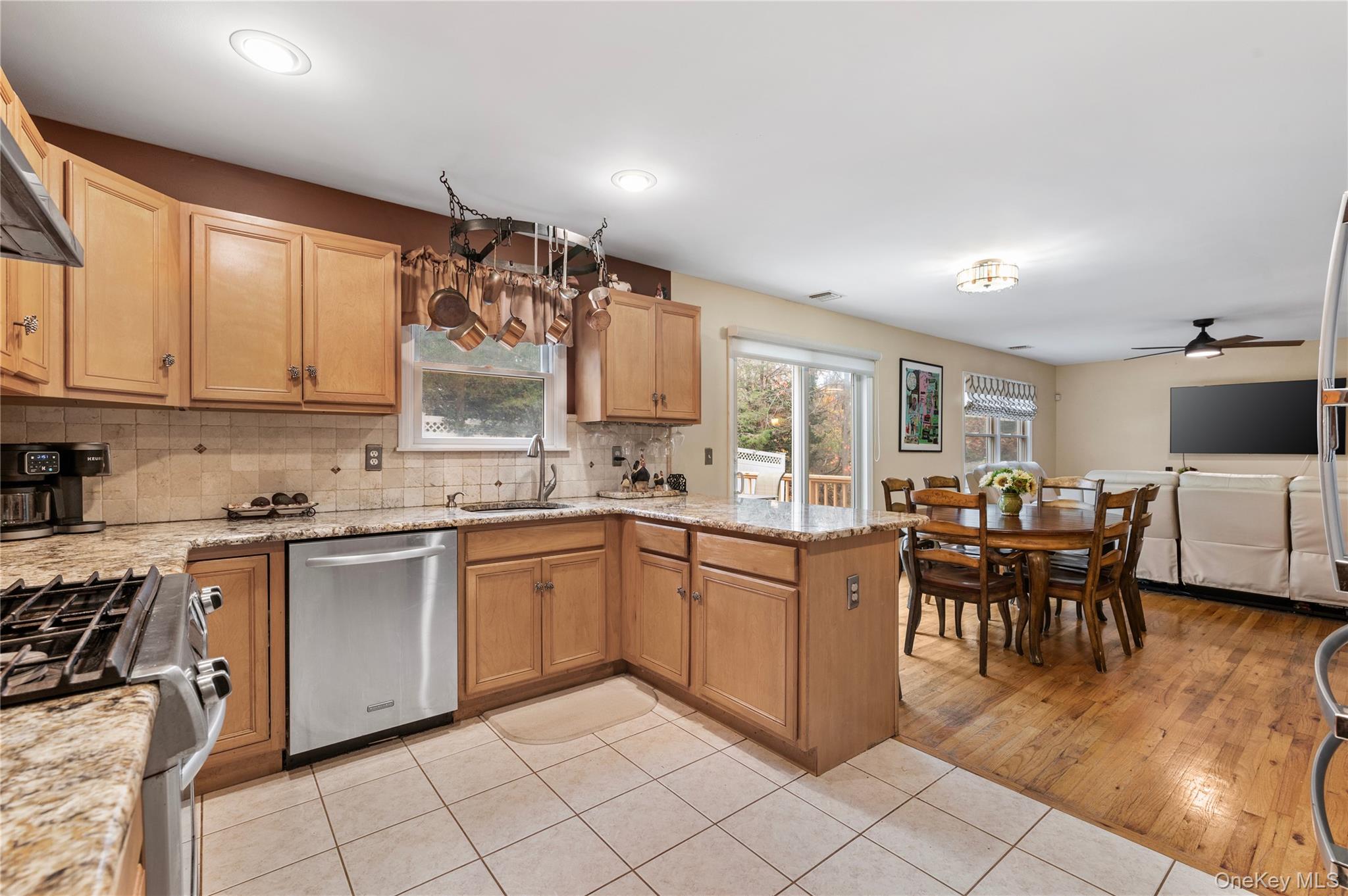 #12 photo, 18 15th Street, Wading River , NY 11792