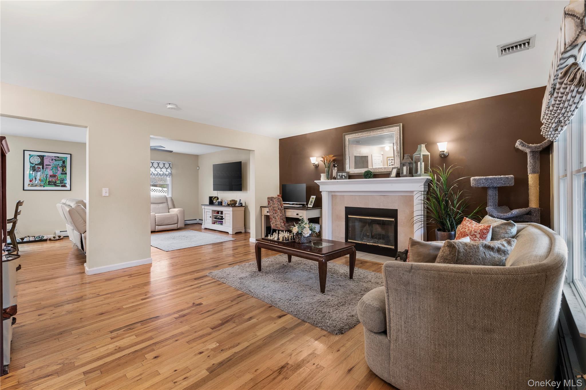 #5 photo, 18 15th Street, Wading River , NY 11792