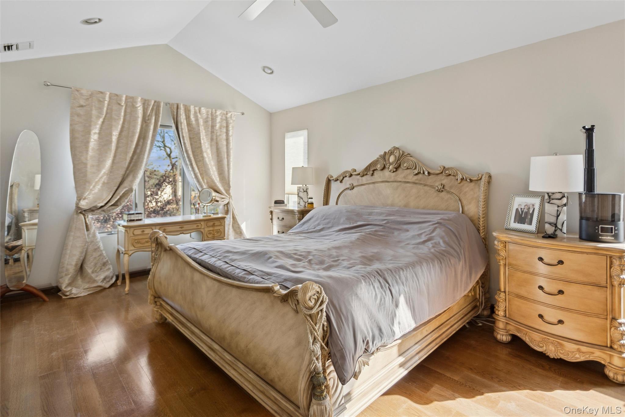 #12 photo, 2729 Shore Drive, Merrick , NY 11566