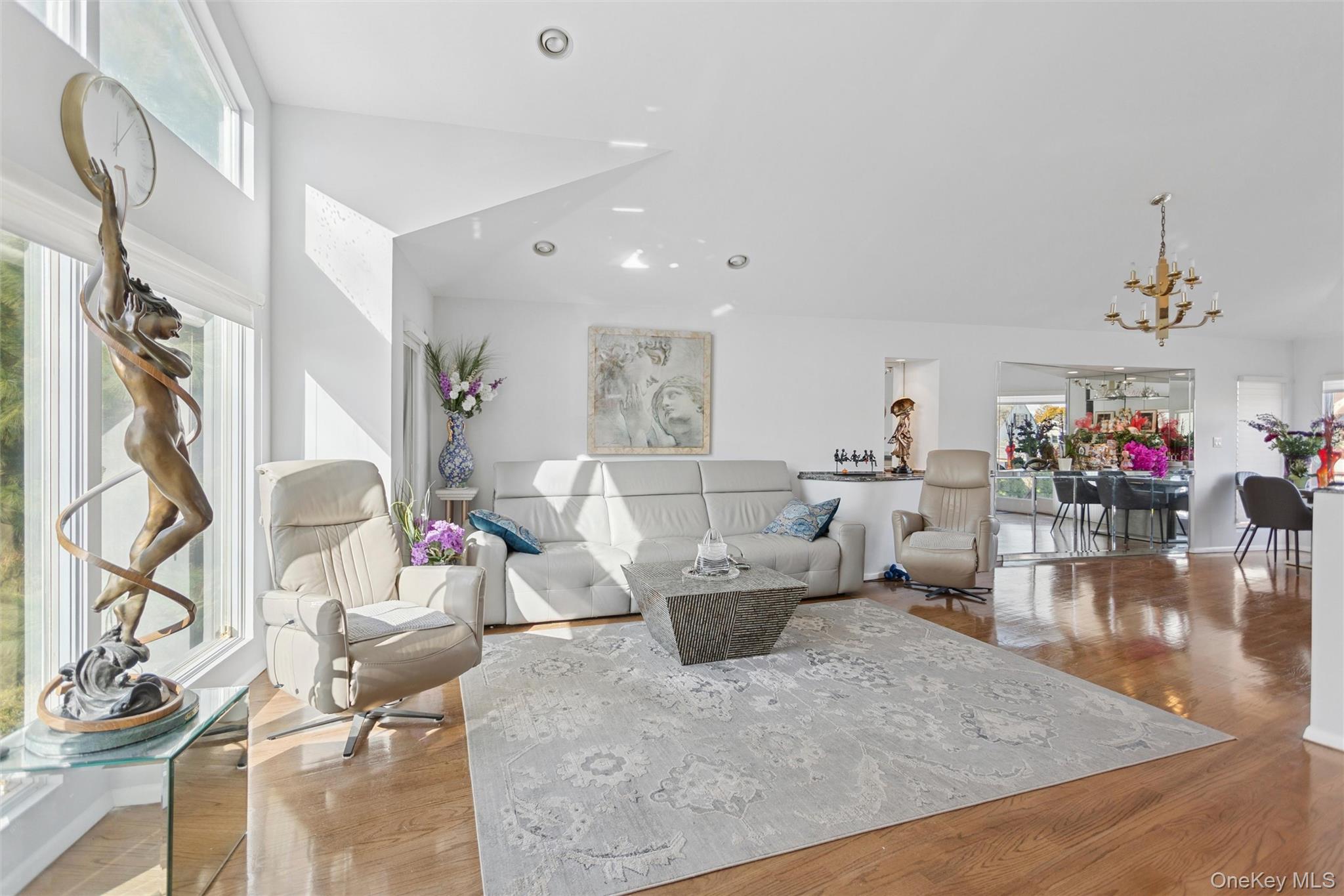 #5 photo, 2729 Shore Drive, Merrick , NY 11566