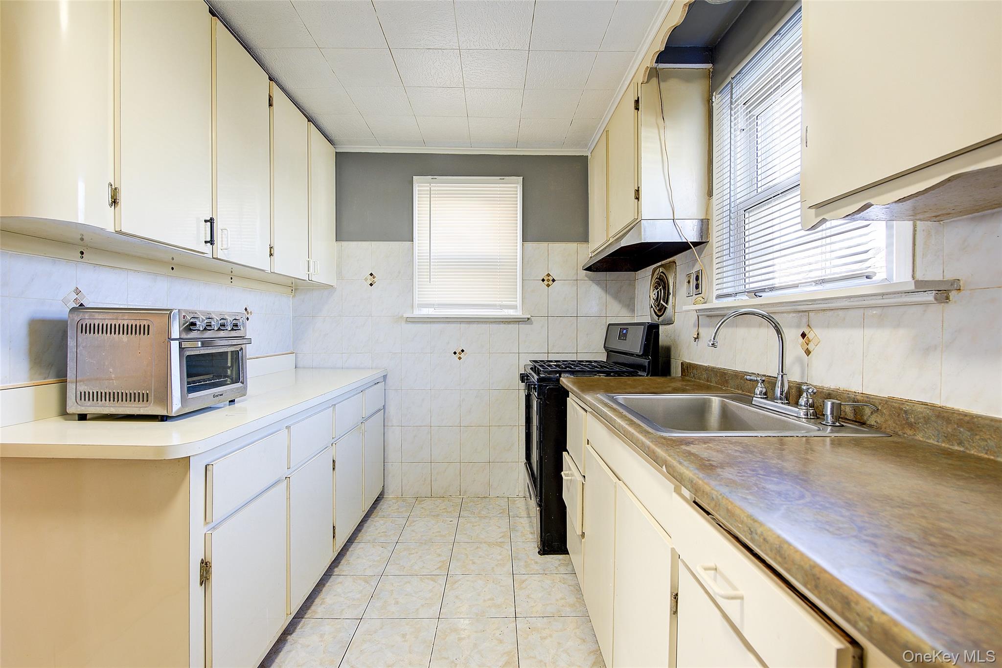 #12 photo, 89-57 218 Street, Queens Village , NY 11428