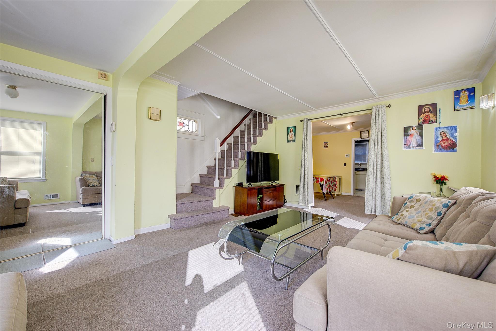 #5 photo, 89-57 218 Street, Queens Village , NY 11428