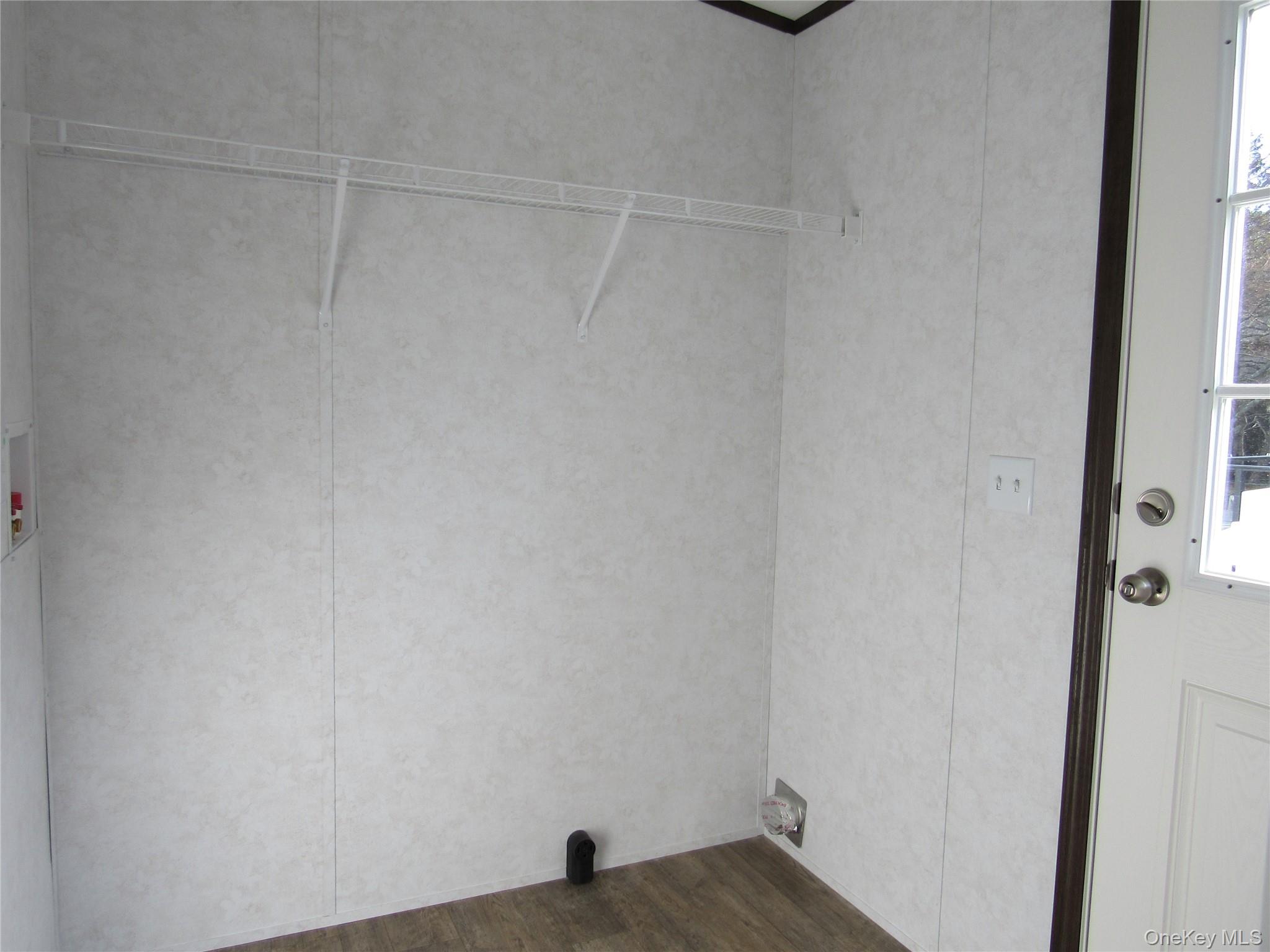 #14 photo, 525 57 Riverleigh Avenue, Саффолк ‖ Riverhead , NY 11901