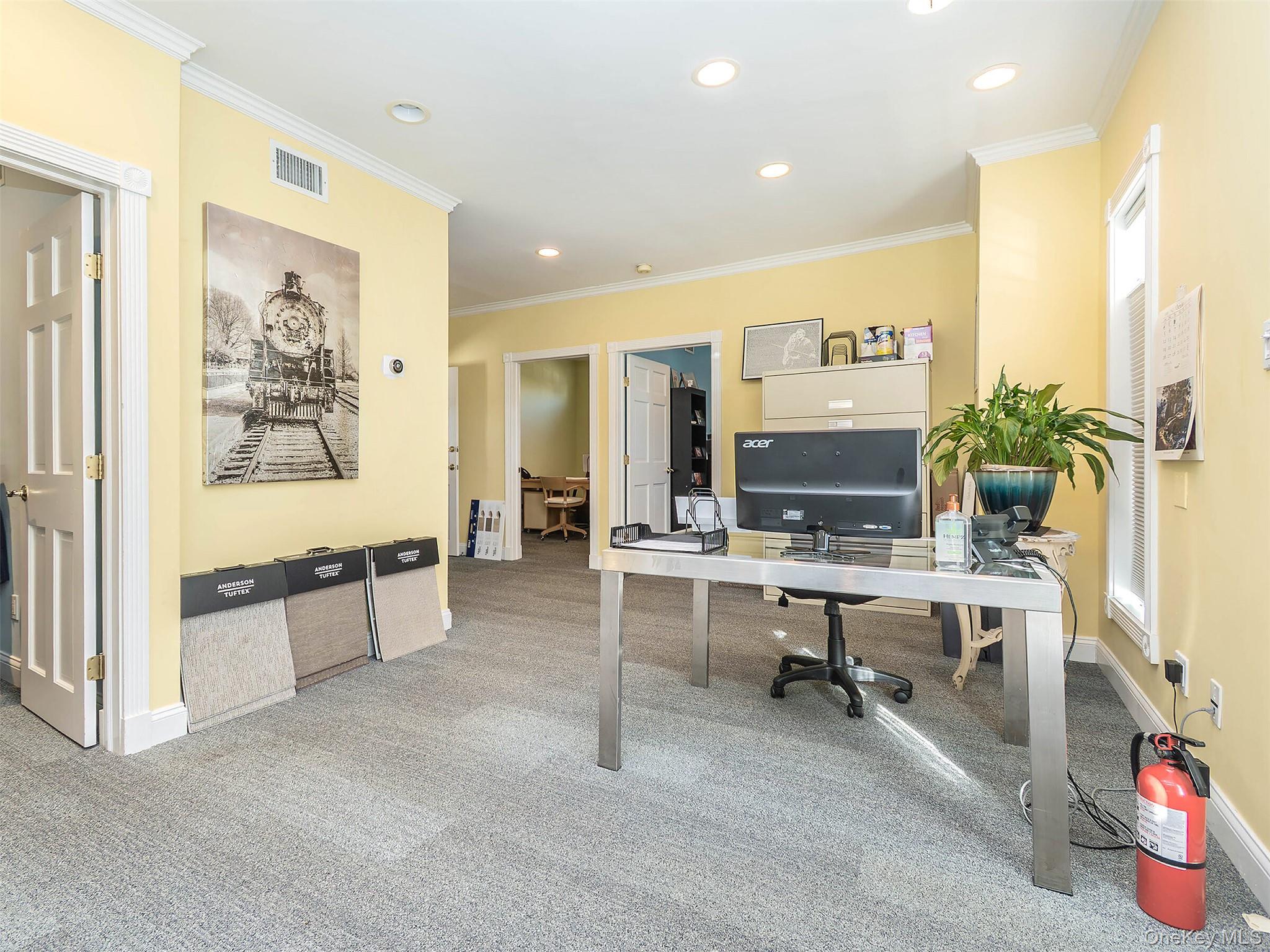 #12 photo, 17 S Maryland Avenue, Port Washington , NY 11050