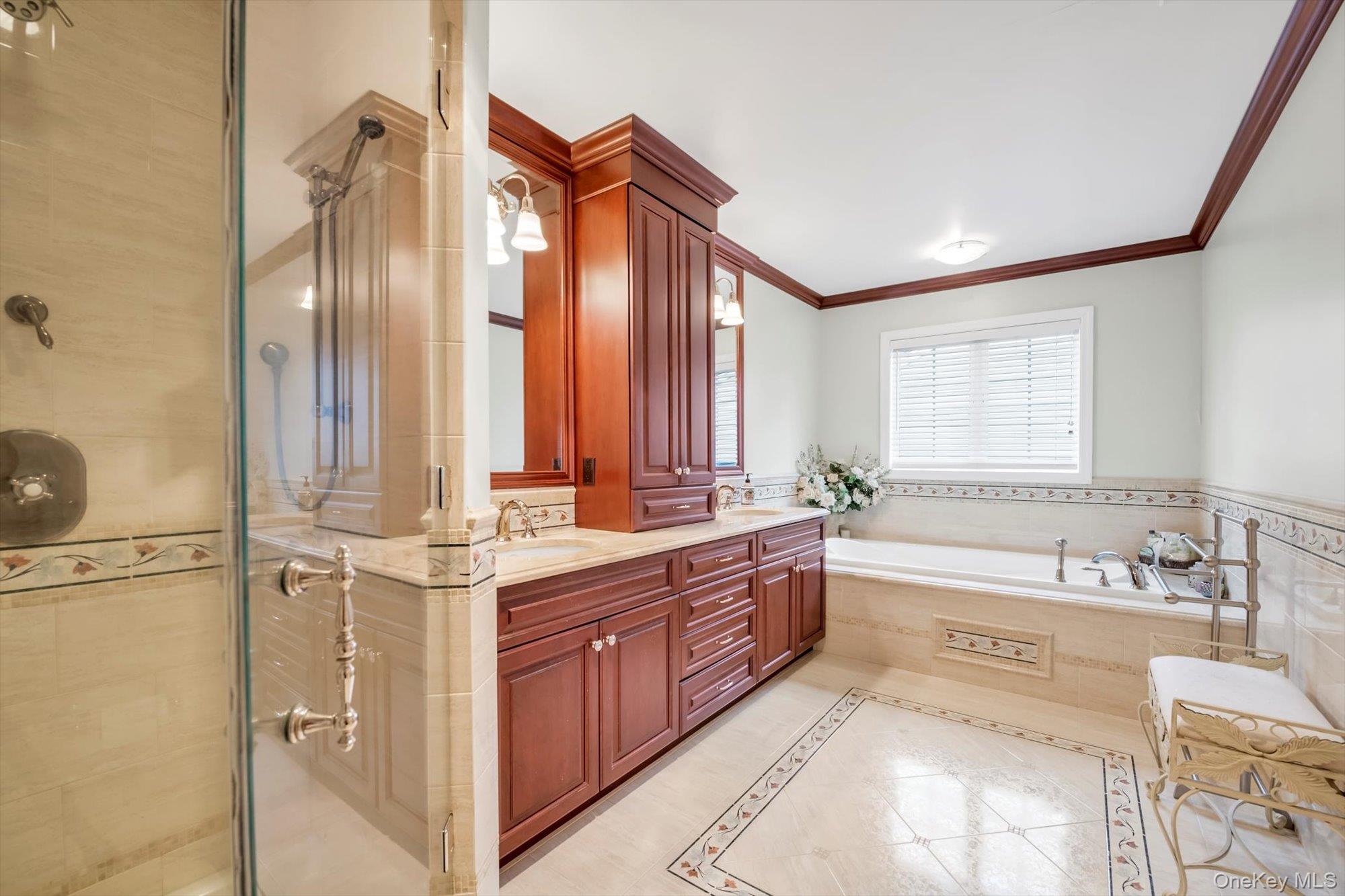 #14 photo, 51 Highfield Avenue, Port Washington , NY 11050