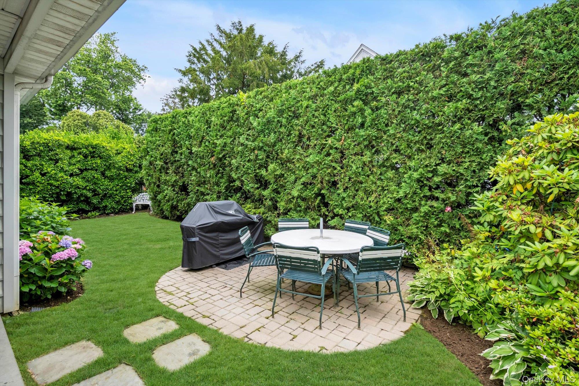 #20 photo, 51 Highfield Avenue, Port Washington , NY 11050