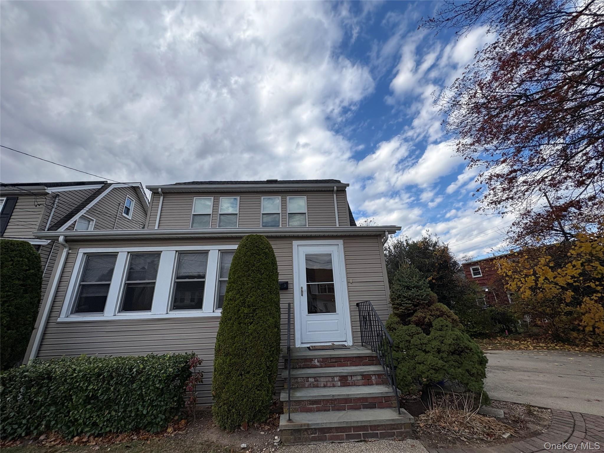 #11 photo, 3 Brookwood Street, Glen Head , NY 11545