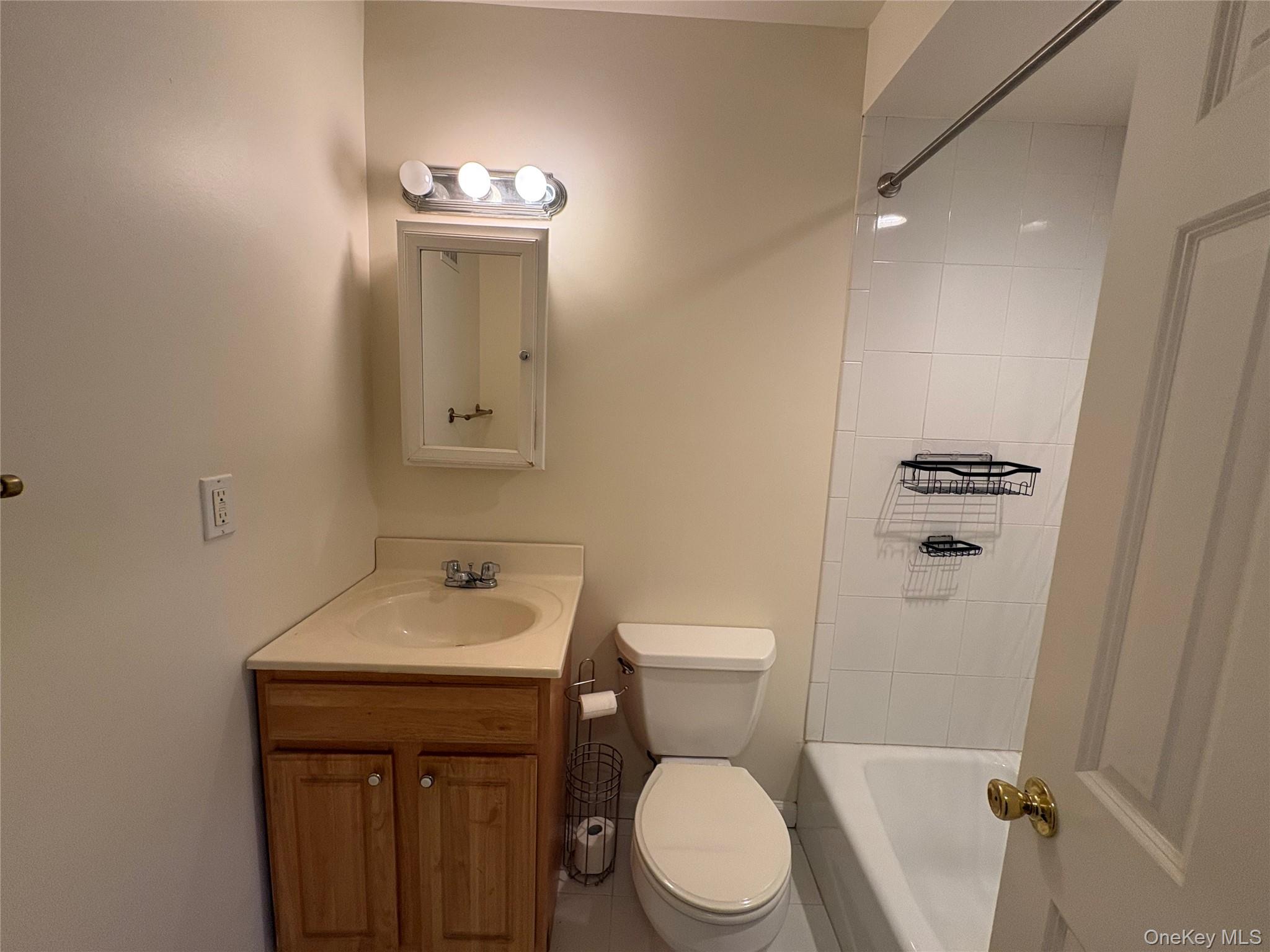 #8 photo, 3 Brookwood Street, Glen Head , NY 11545