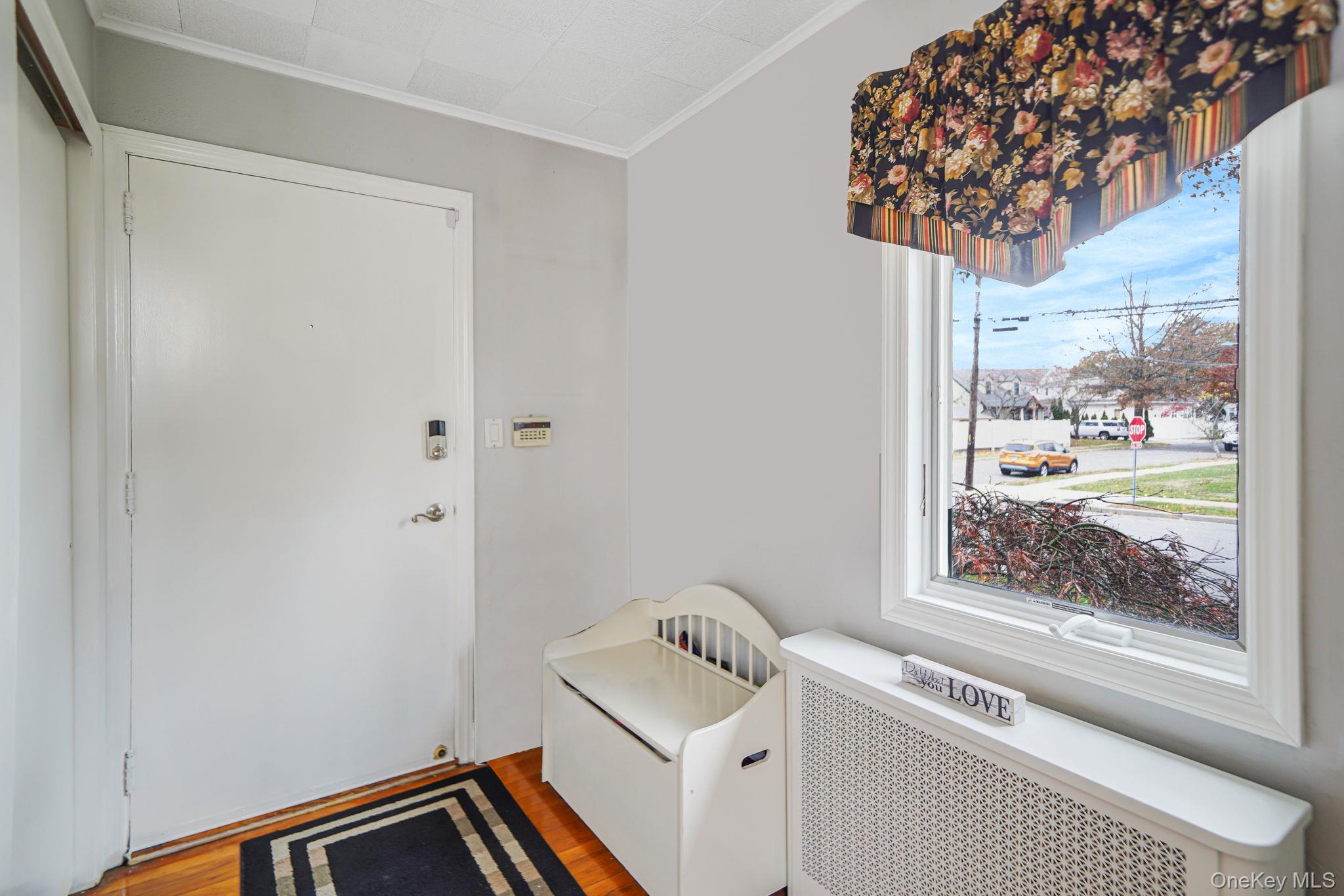 #9 photo, 1800 Stuyvesant Avenue, Merrick , NY 11566