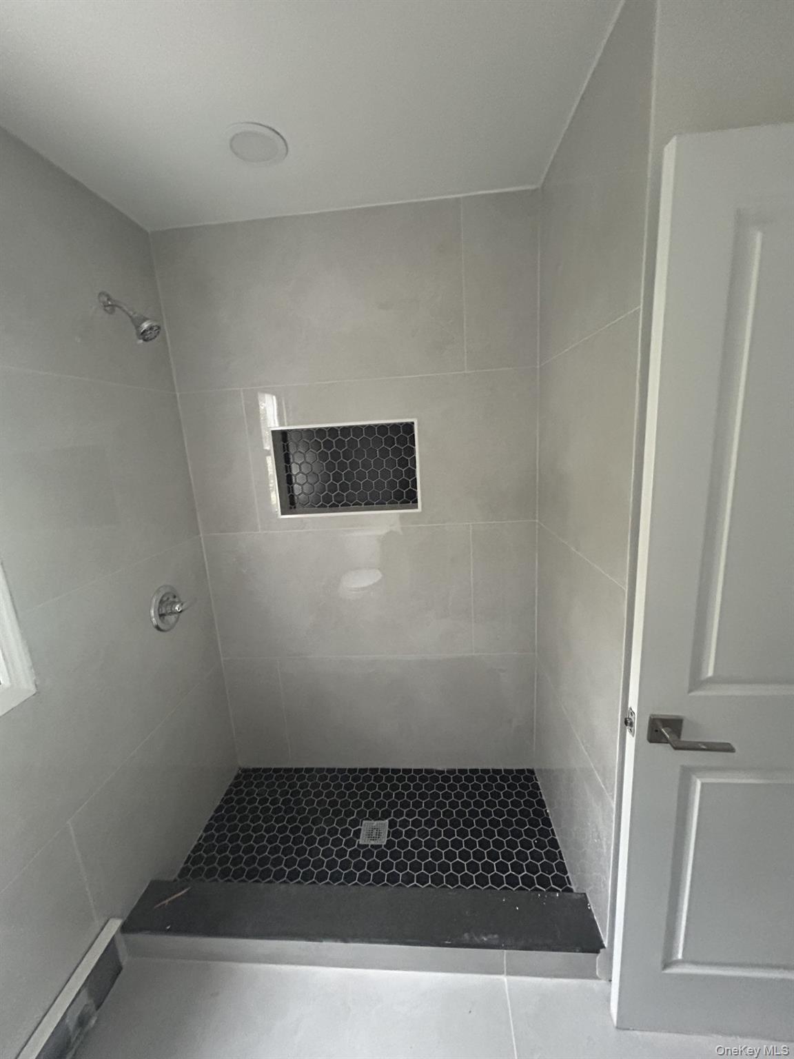 #8 photo, 74 Jerusalem Avenue, Massapequa , NY 11758