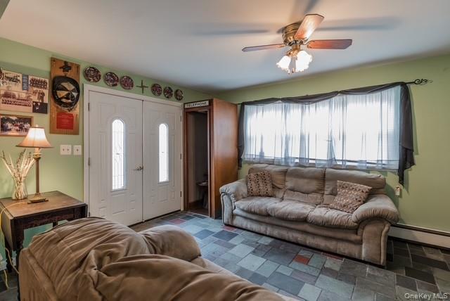 #4 photo, 10 Grand Street, Smithtown , NY 11787