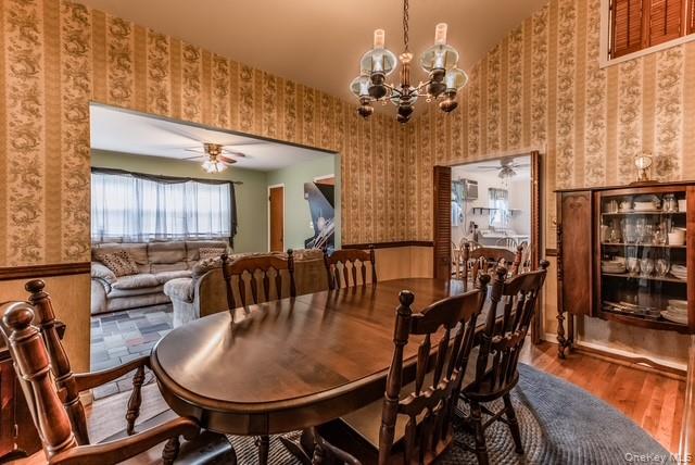 #7 photo, 10 Grand Street, Smithtown , NY 11787