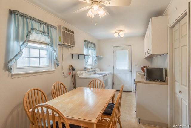 #8 photo, 10 Grand Street, Smithtown , NY 11787